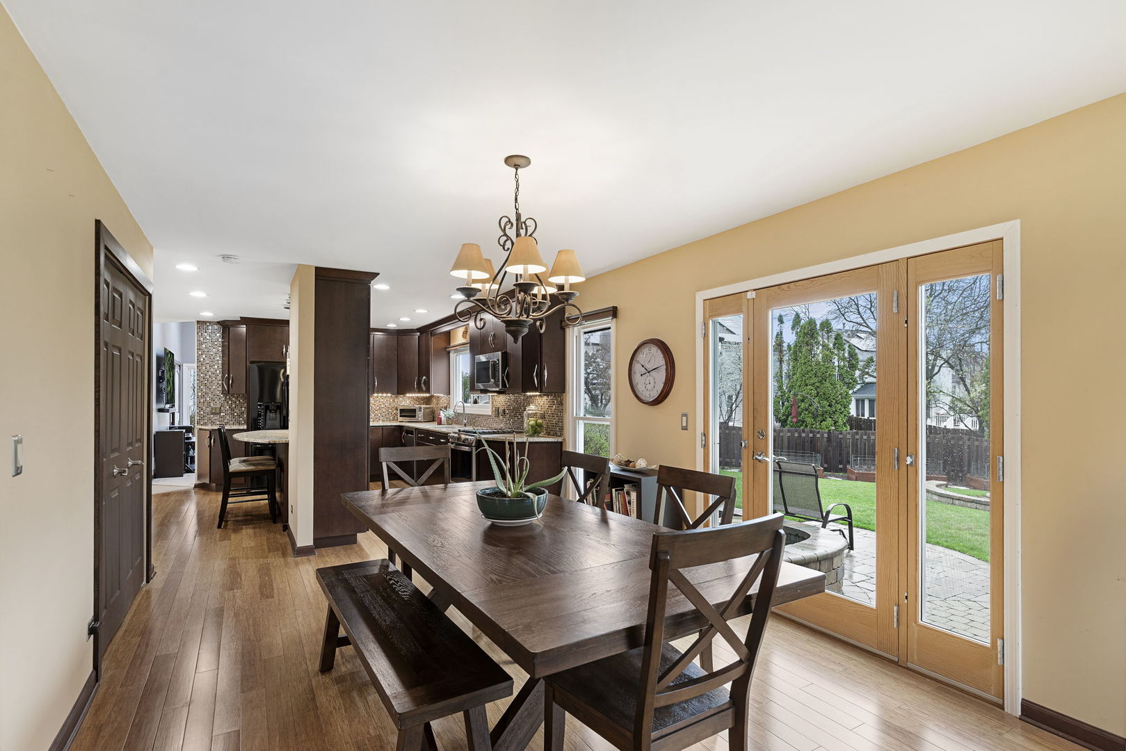 541 Salceda Lane, Mundelein, IL 60060