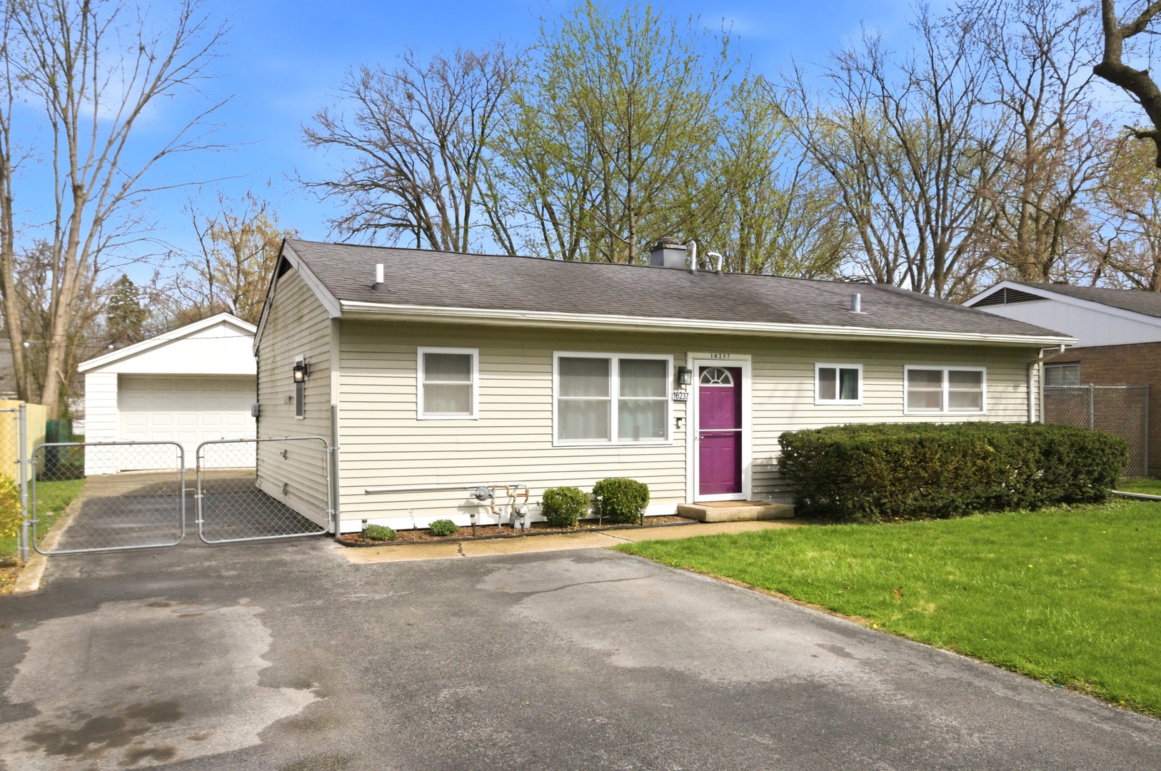 16237 Homan Avenue, Markham, IL 60428