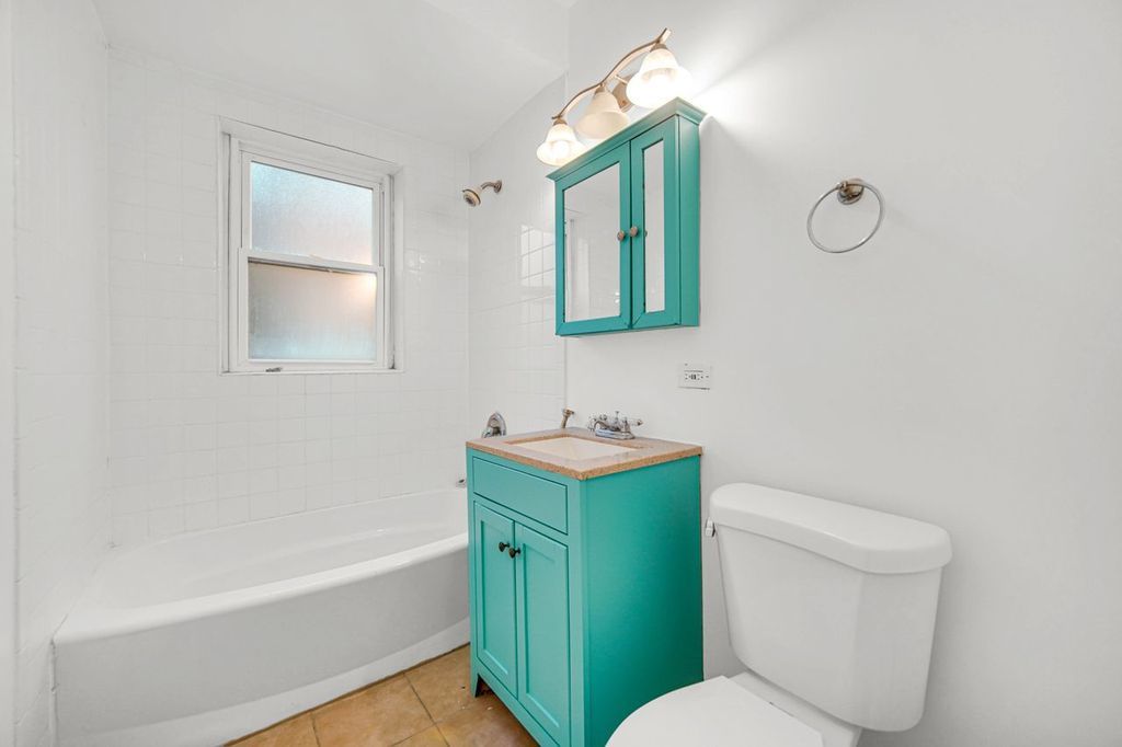 7019 S Merrill Avenue #106, Chicago, IL 60649