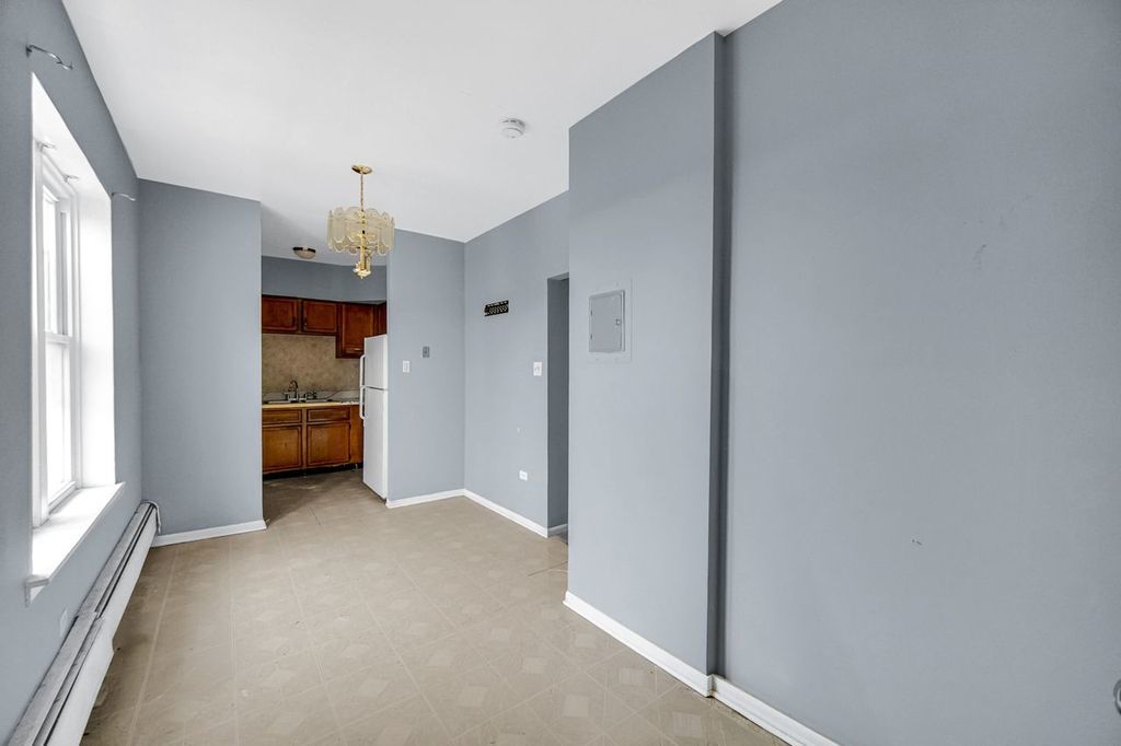 7019 S Merrill Avenue #106, Chicago, IL 60649