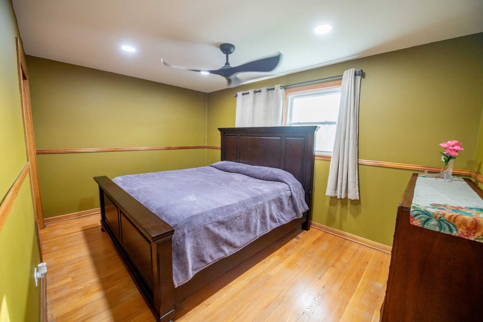 9342 Austin Avenue, Oak Lawn, IL 60453