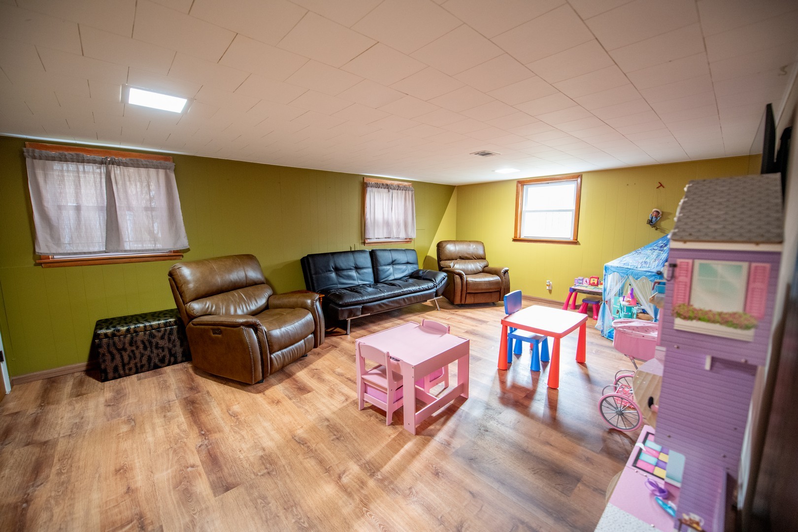 9342 Austin Avenue, Oak Lawn, IL 60453