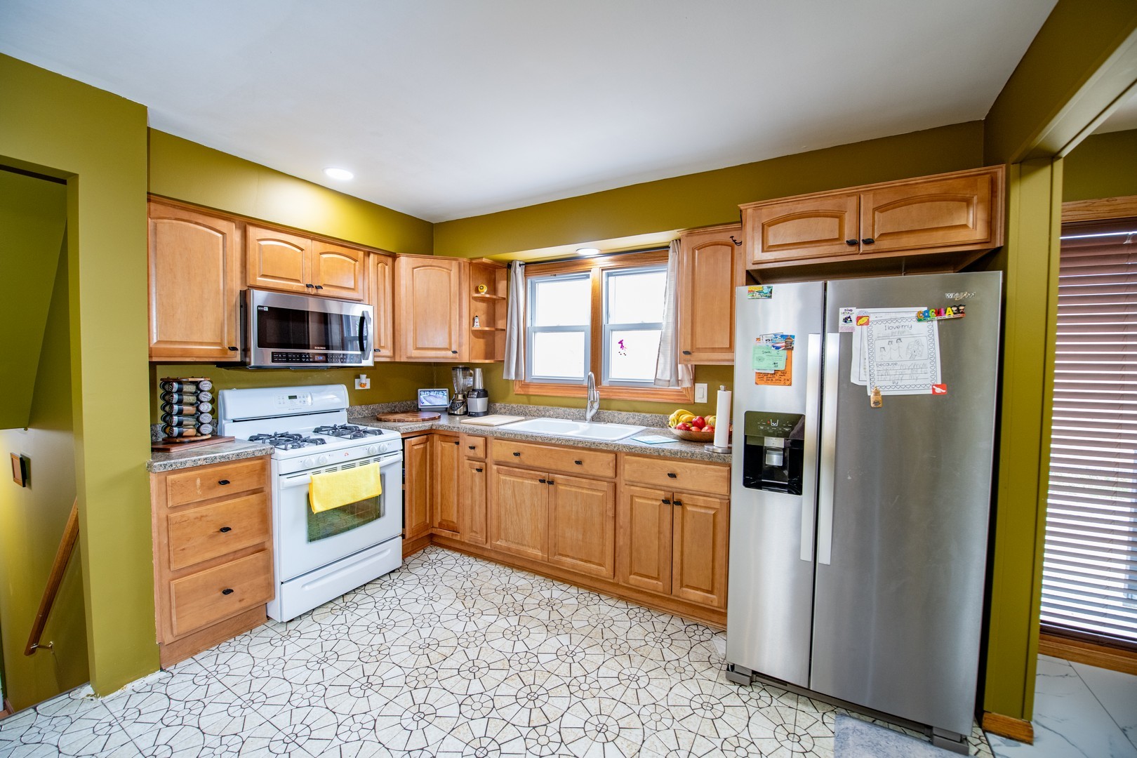 9342 Austin Avenue, Oak Lawn, IL 60453