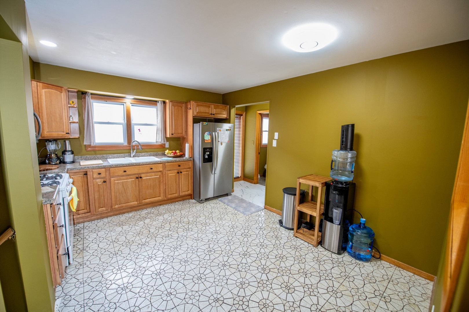 9342 Austin Avenue, Oak Lawn, IL 60453