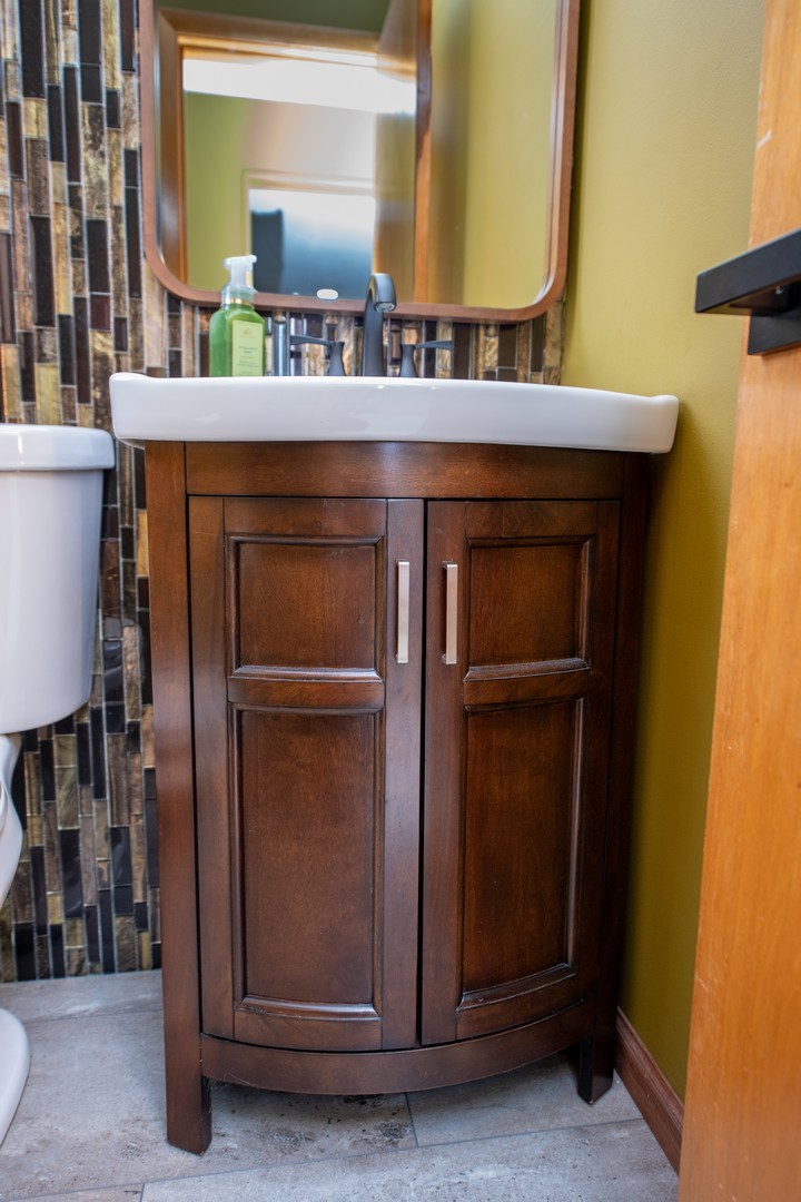 9342 Austin Avenue, Oak Lawn, IL 60453