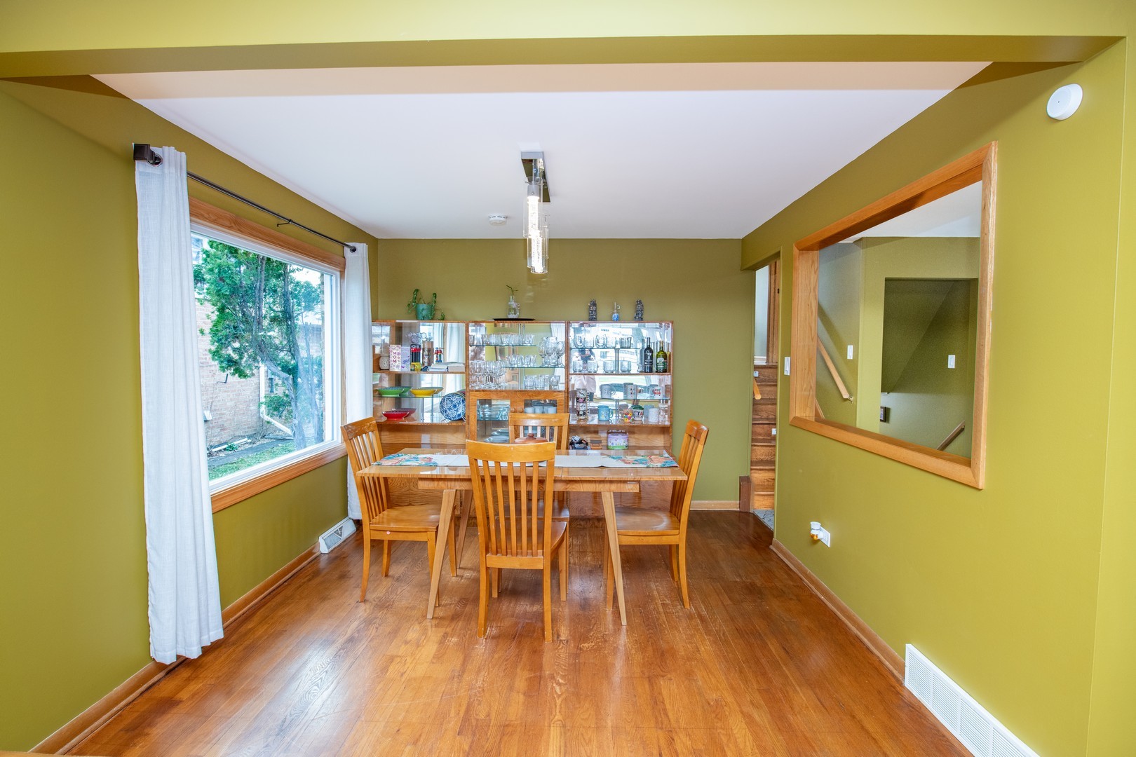 9342 Austin Avenue, Oak Lawn, IL 60453