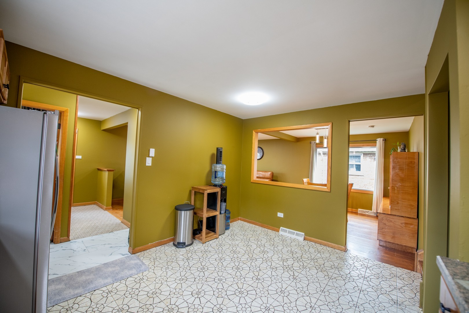 9342 Austin Avenue, Oak Lawn, IL 60453