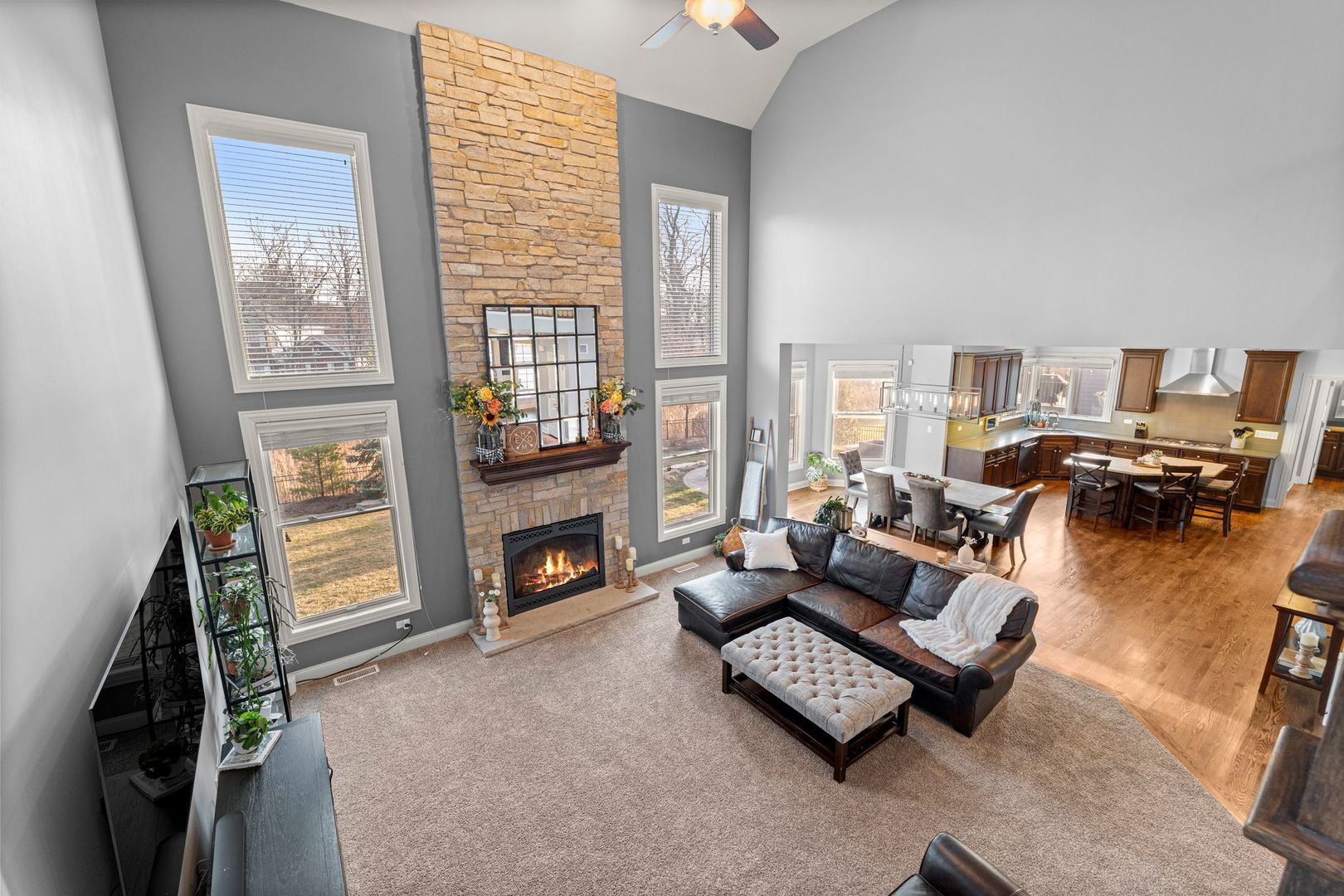 81 Landon Circle, Wheaton, IL 60189