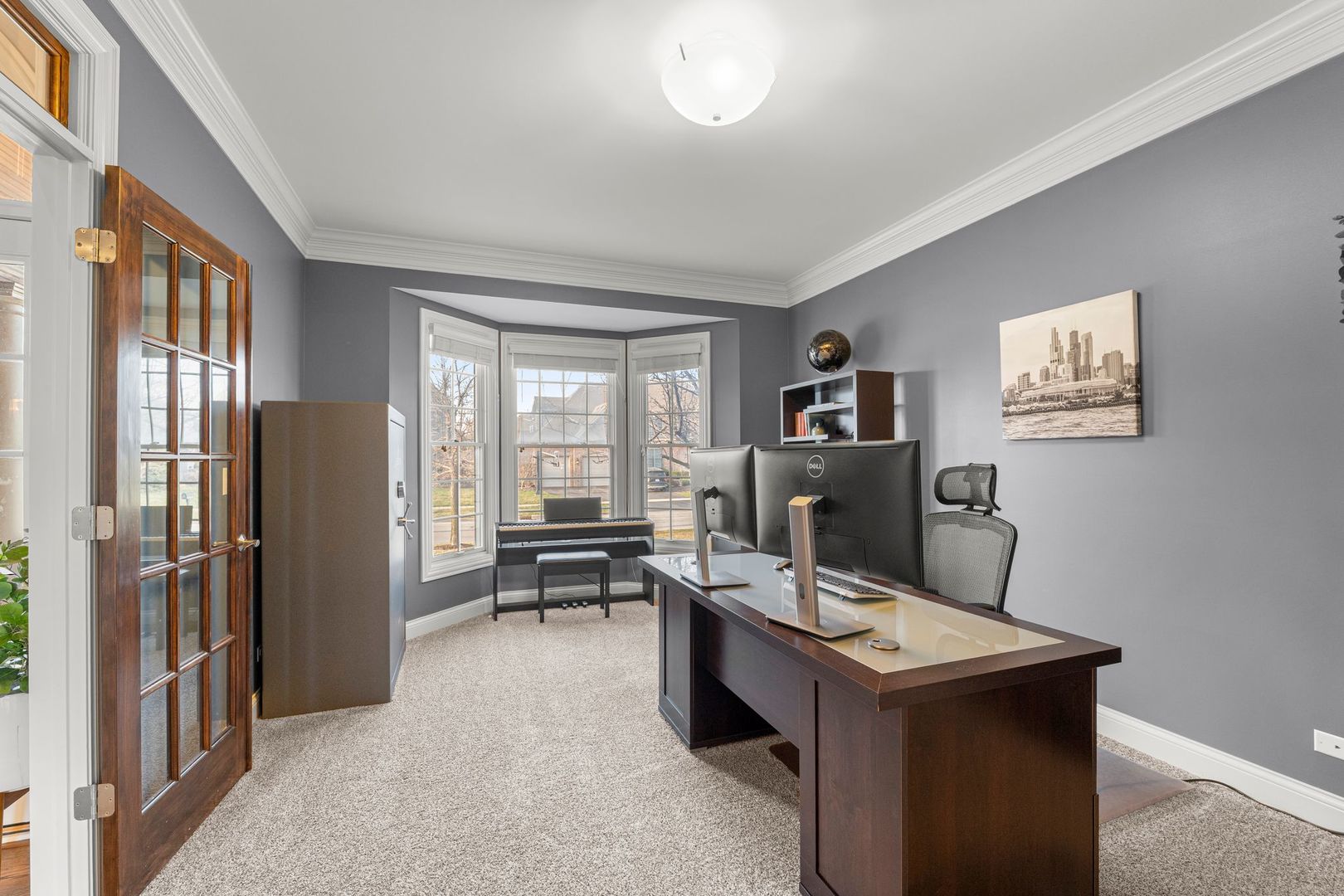 81 Landon Circle, Wheaton, IL 60189