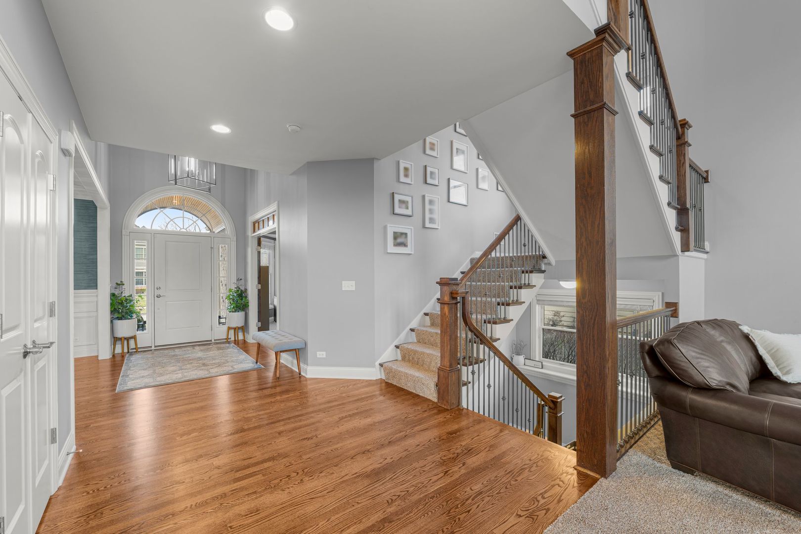 81 Landon Circle, Wheaton, IL 60189