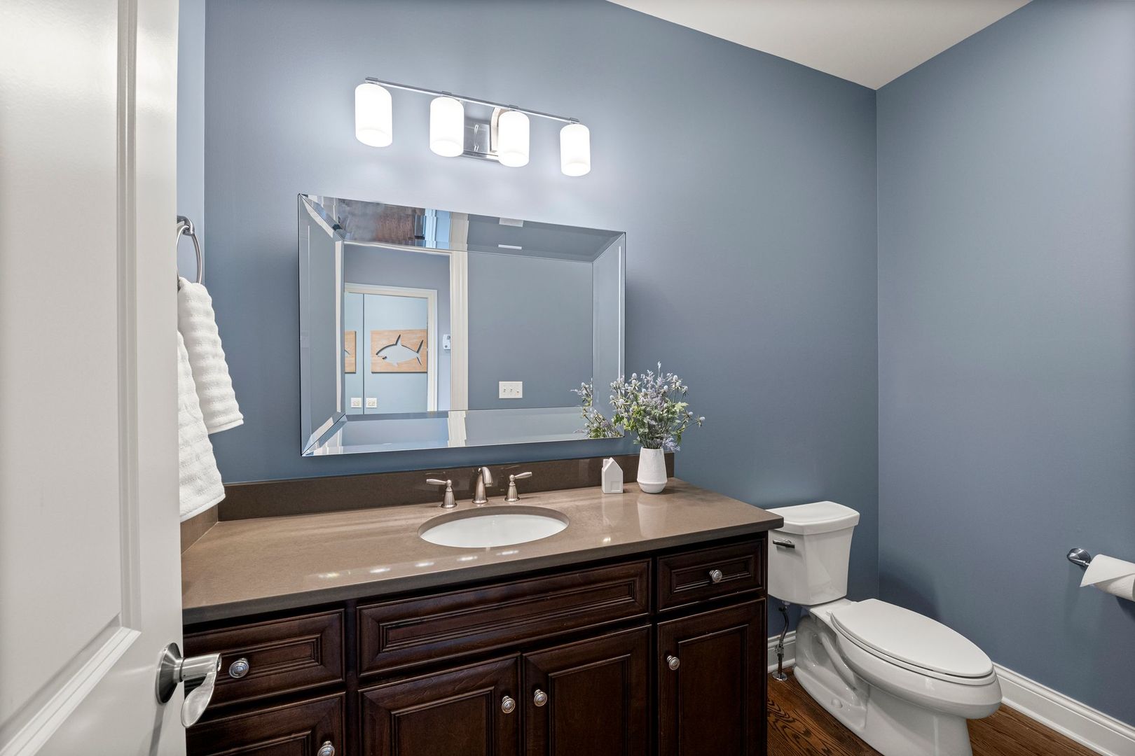 81 Landon Circle, Wheaton, IL 60189