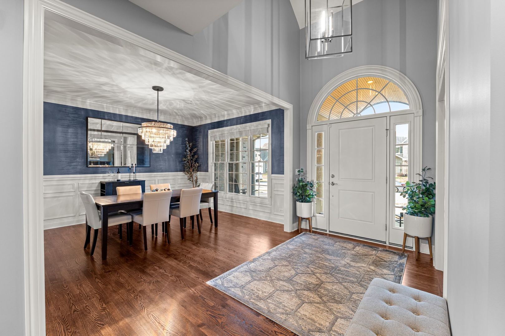 81 Landon Circle, Wheaton, IL 60189