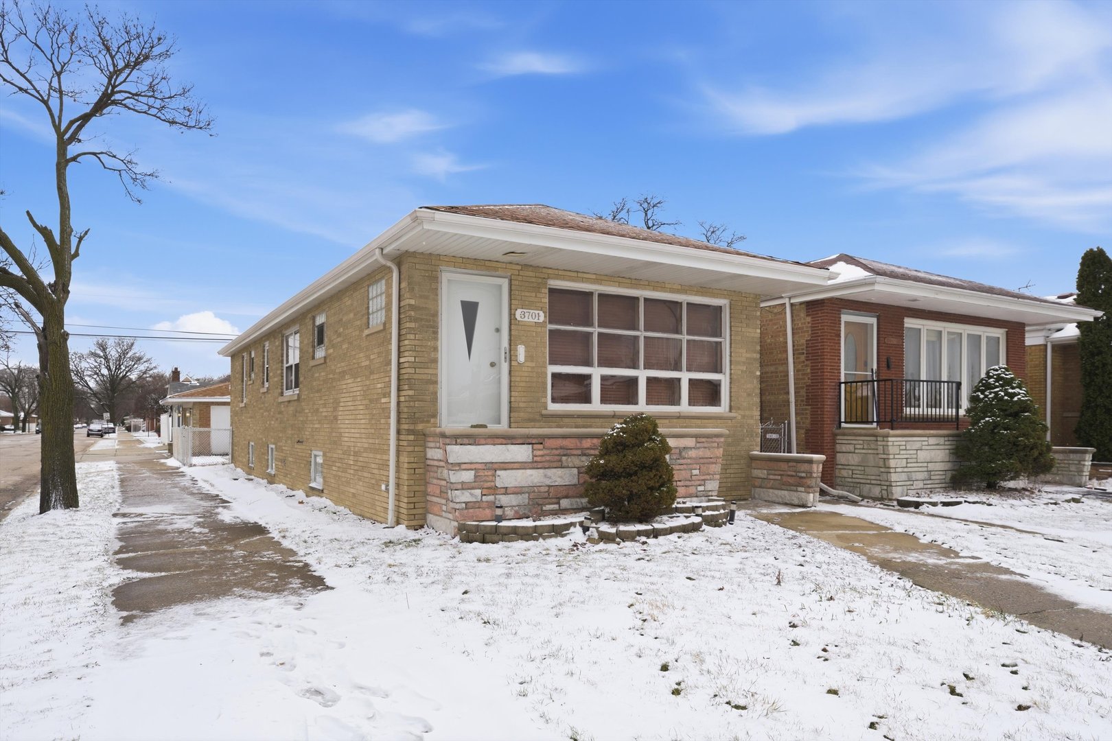 3701 W 80th Street, Chicago, IL 60652