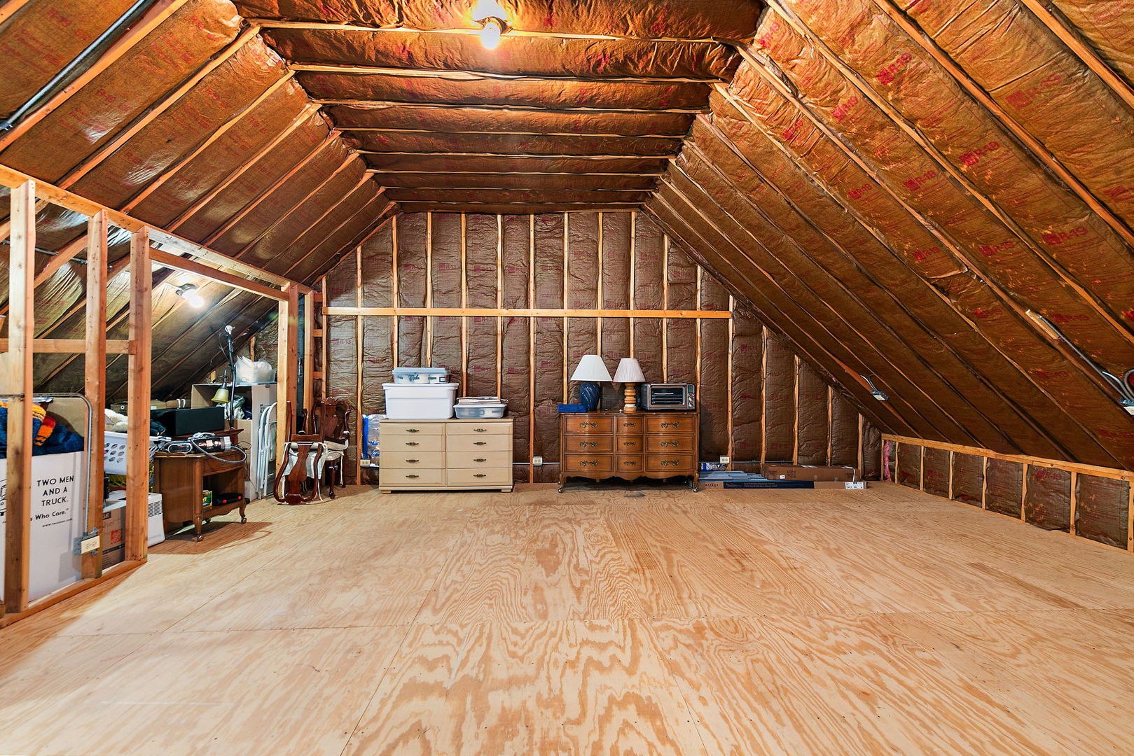 227 Lincoln Street, Schaumburg, IL 60194