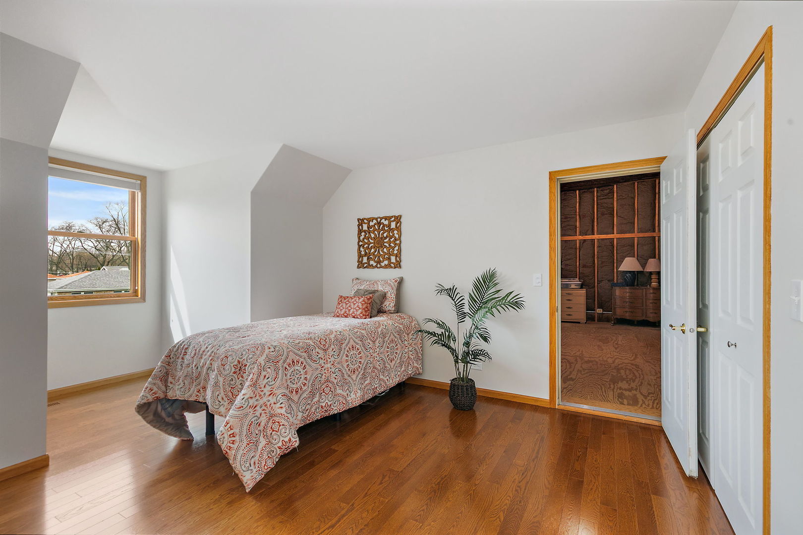 227 Lincoln Street, Schaumburg, IL 60194