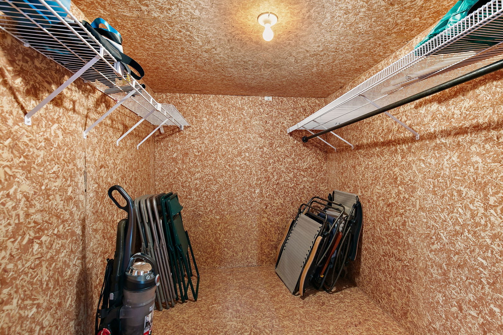 227 Lincoln Street, Schaumburg, IL 60194