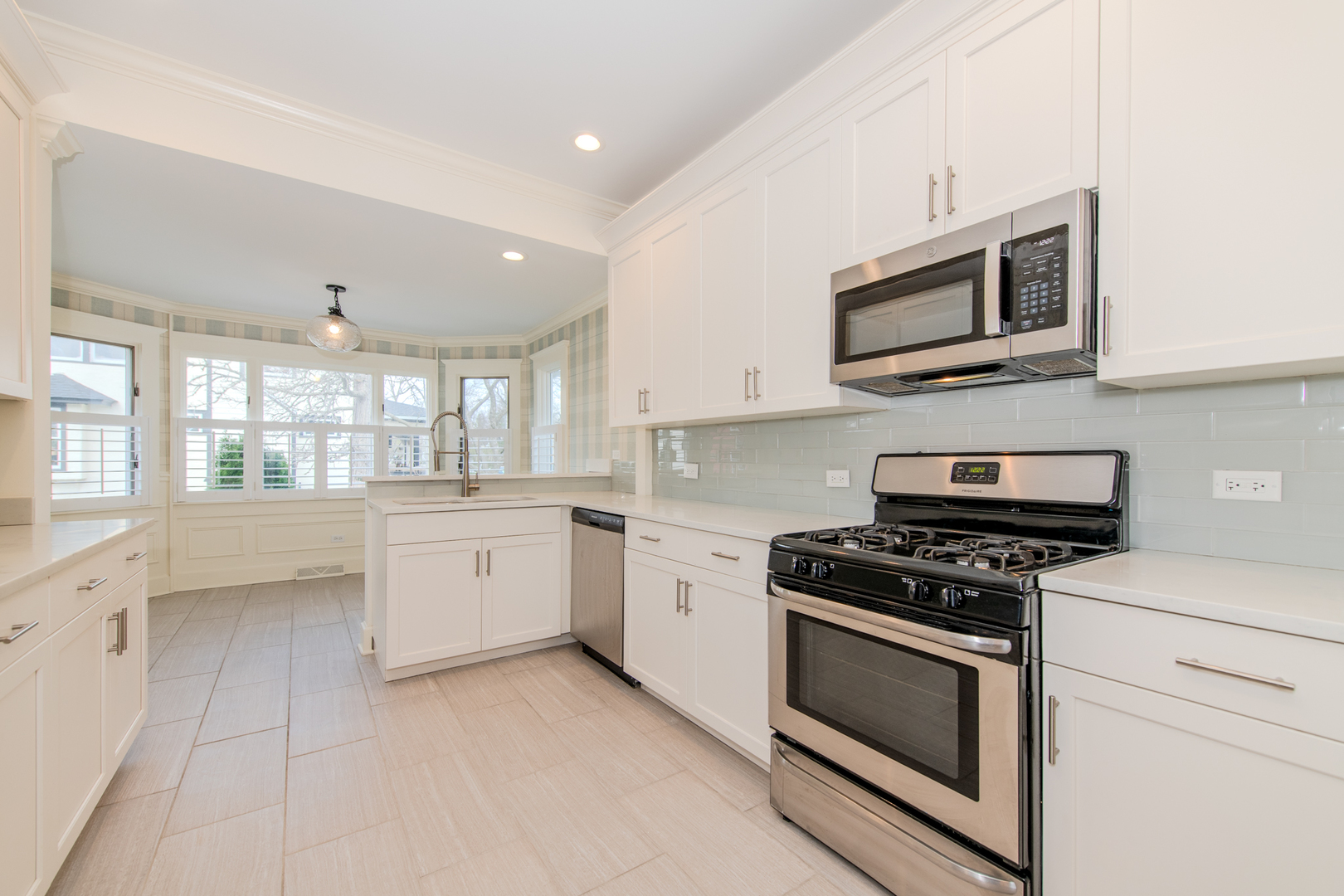 220 Hickory Street, Frankfort, IL 60423