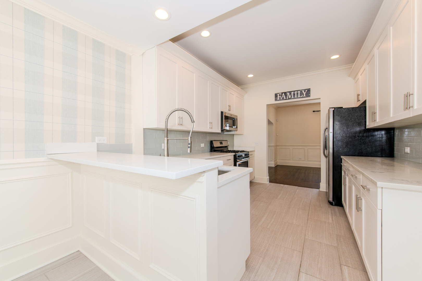 220 Hickory Street, Frankfort, IL 60423