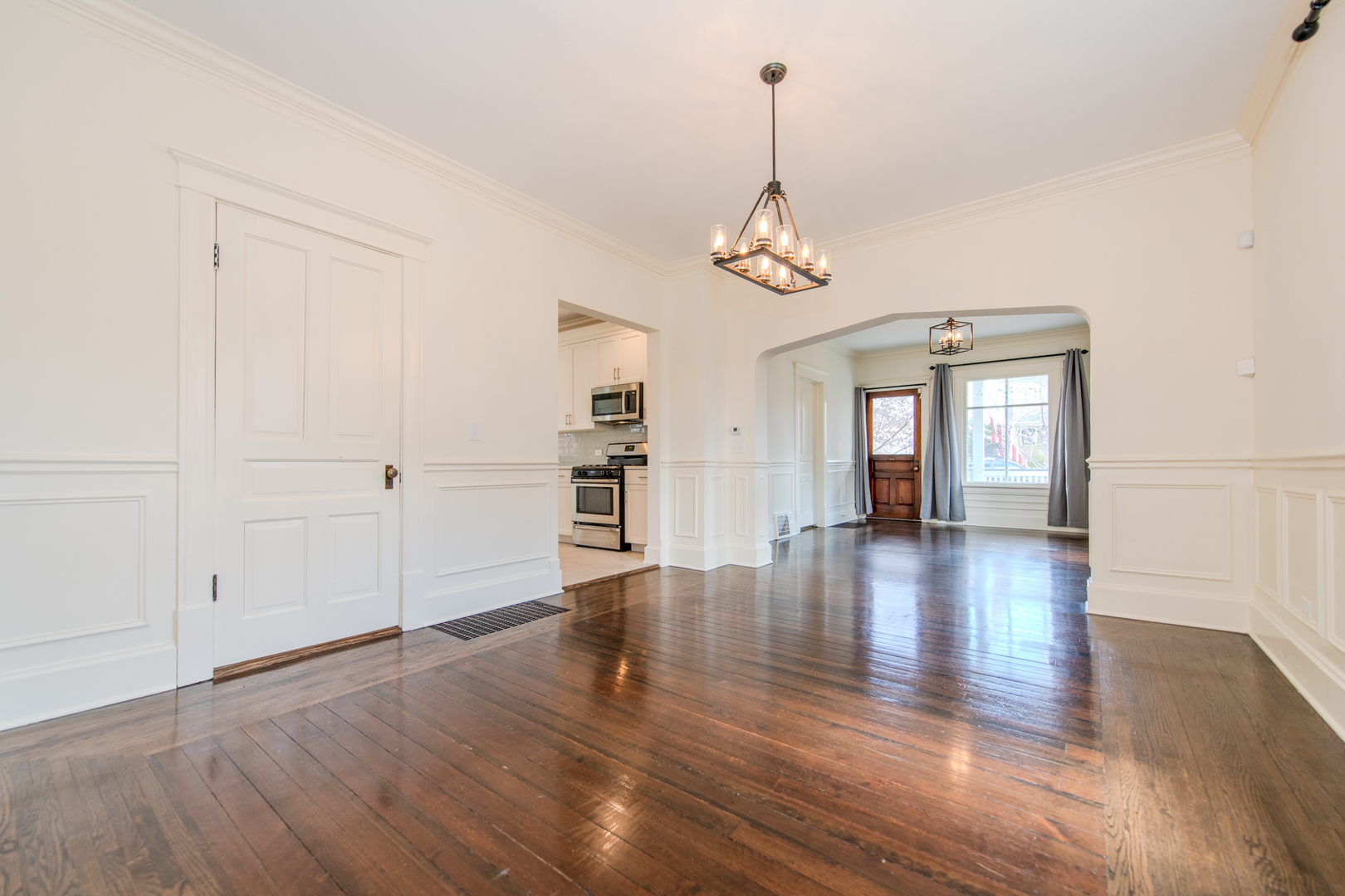 220 Hickory Street, Frankfort, IL 60423