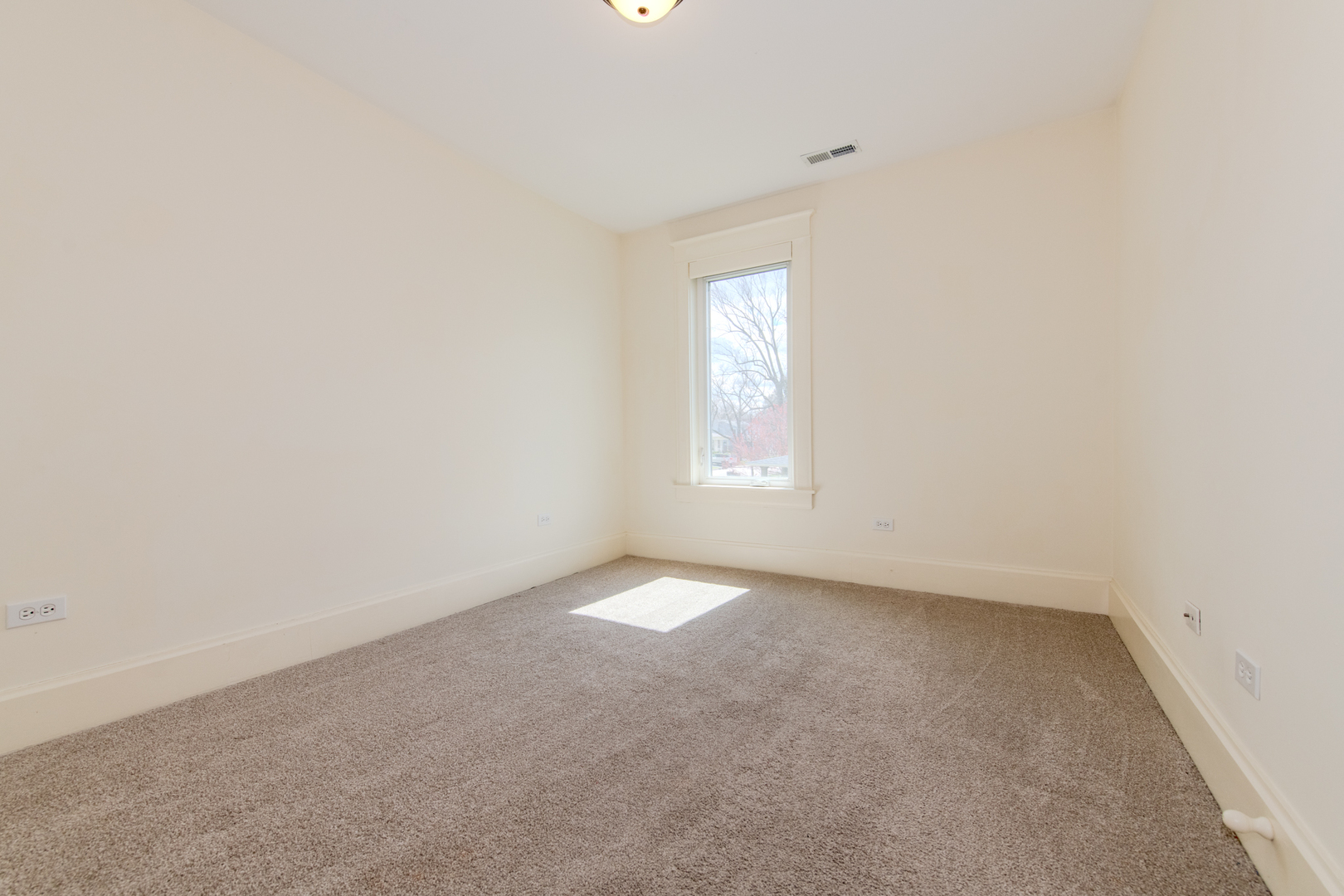 220 Hickory Street, Frankfort, IL 60423