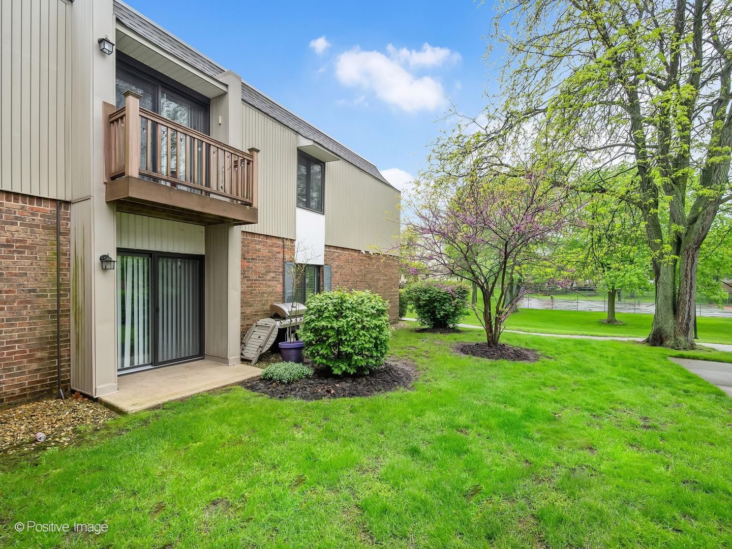 7360 Fairview Avenue #103, Downers Grove, IL 60516