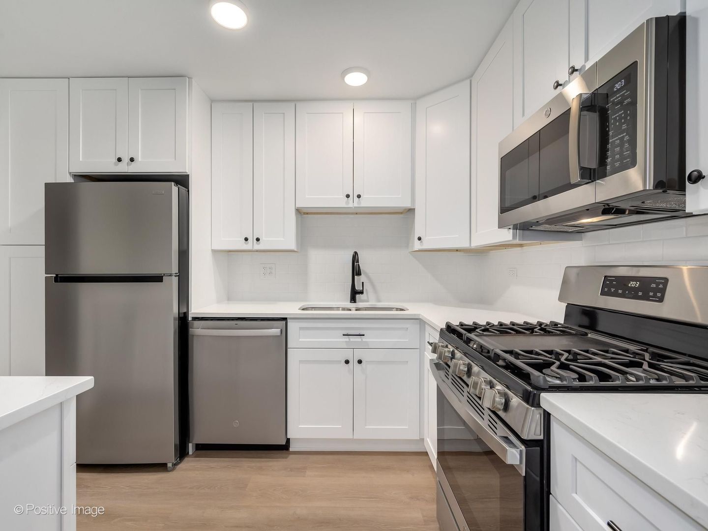 7360 Fairview Avenue #103, Downers Grove, IL 60516