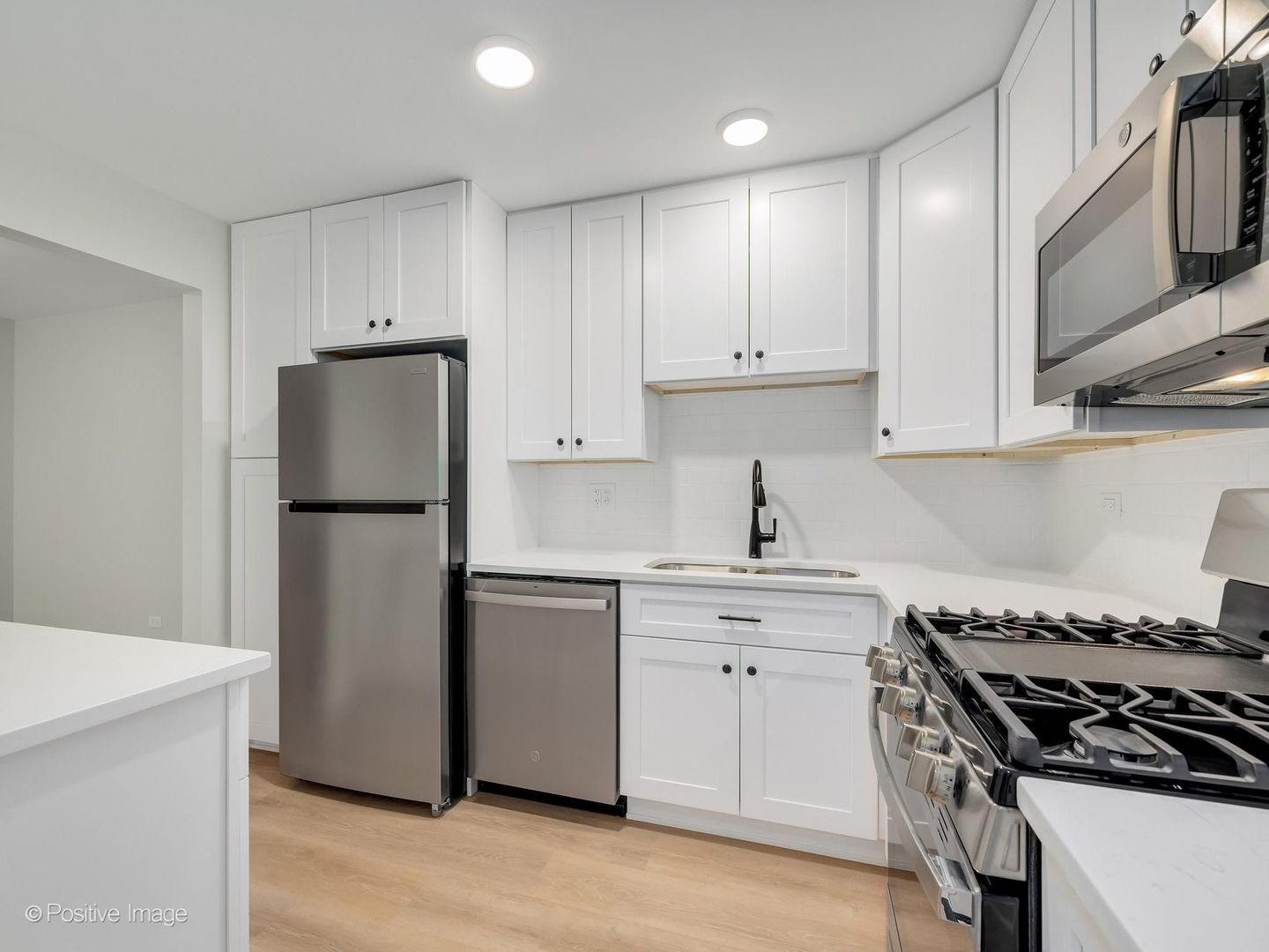 7360 Fairview Avenue #103, Downers Grove, IL 60516
