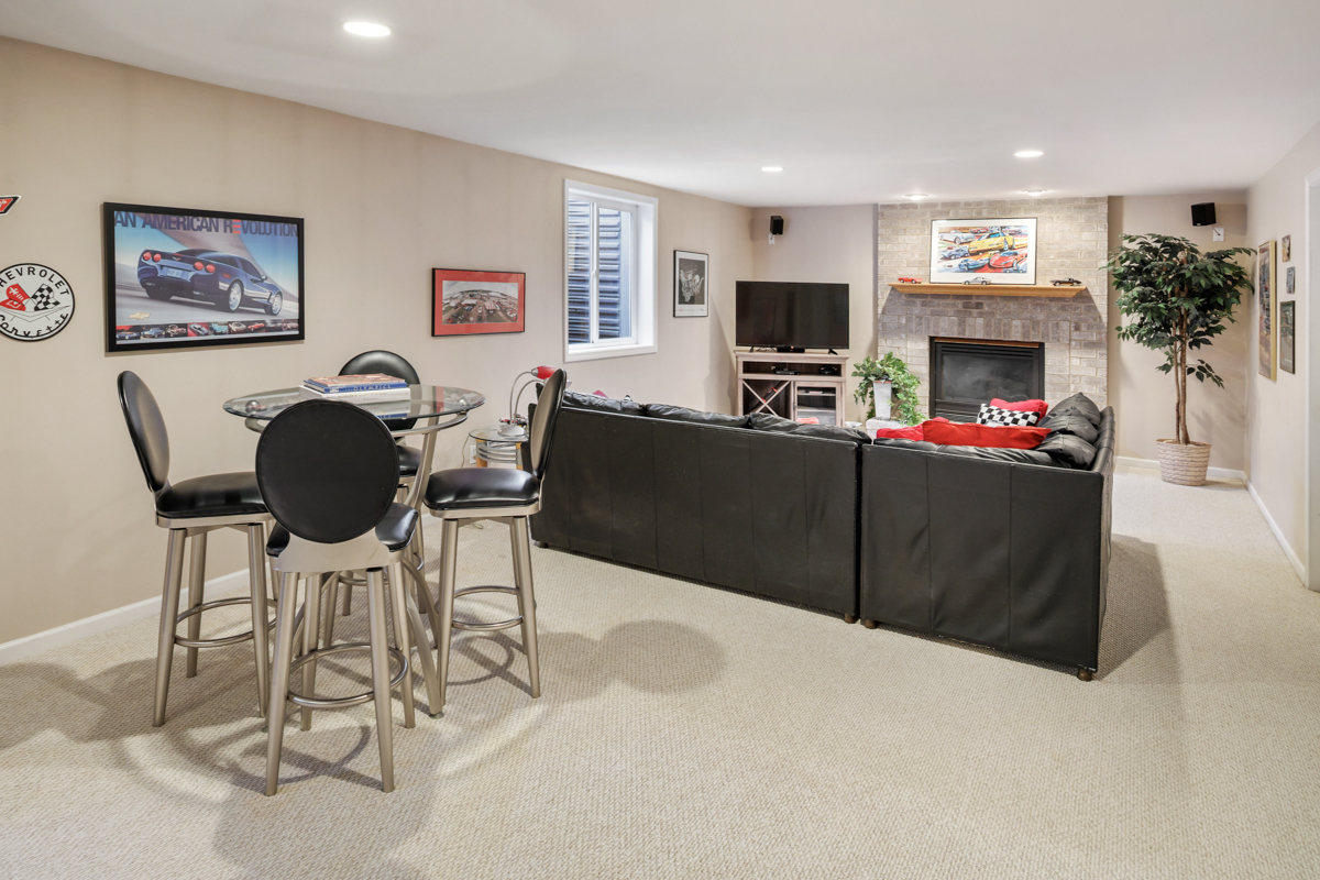 3203 Hickory Creek Drive, New Lenox, IL 60451