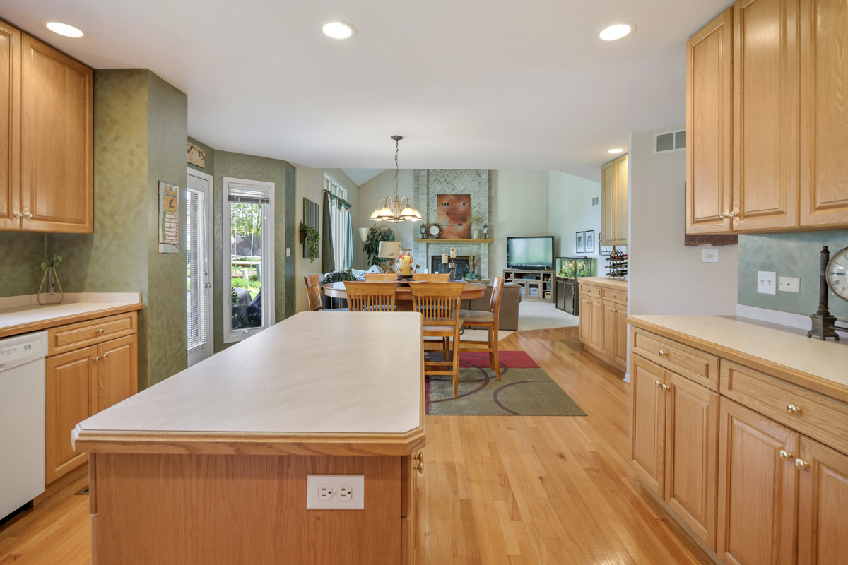 3203 Hickory Creek Drive, New Lenox, IL 60451