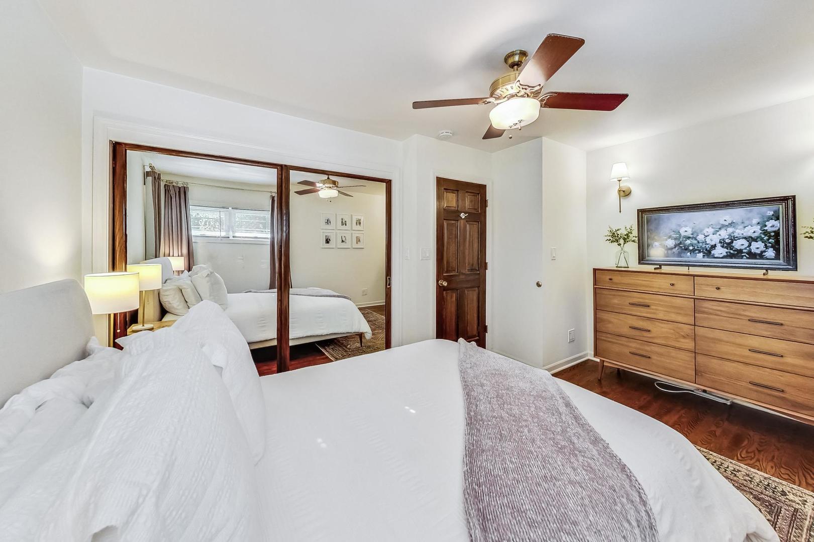 705 N County Line Road, Hinsdale, IL 60521