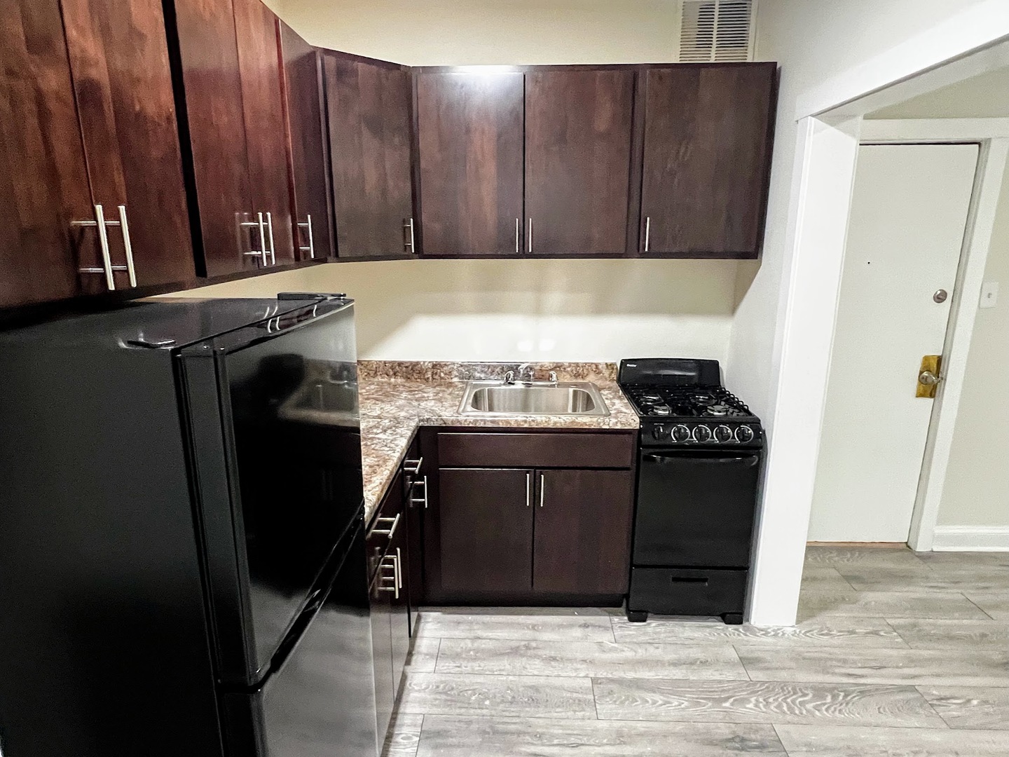 839 W Sheridan Road #425, Chicago, IL 60613