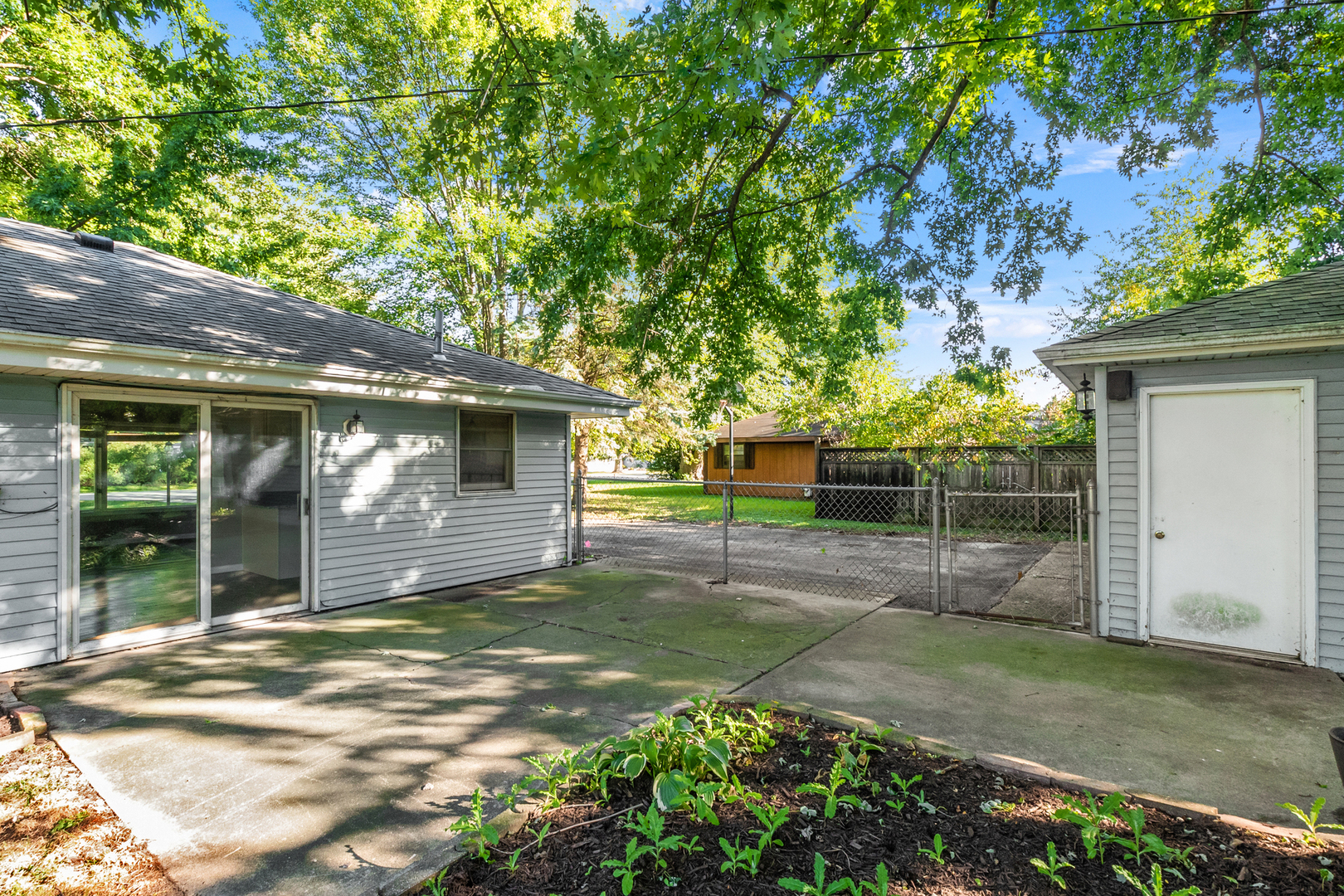 16340 S McGrath Drive, Plainfield, IL 60586