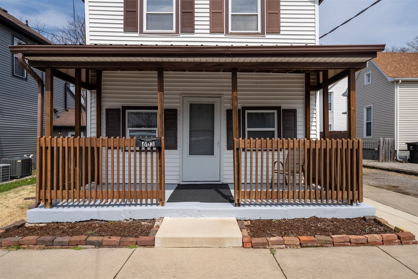 603 W Chestnut Street, Bloomington, IL 61701