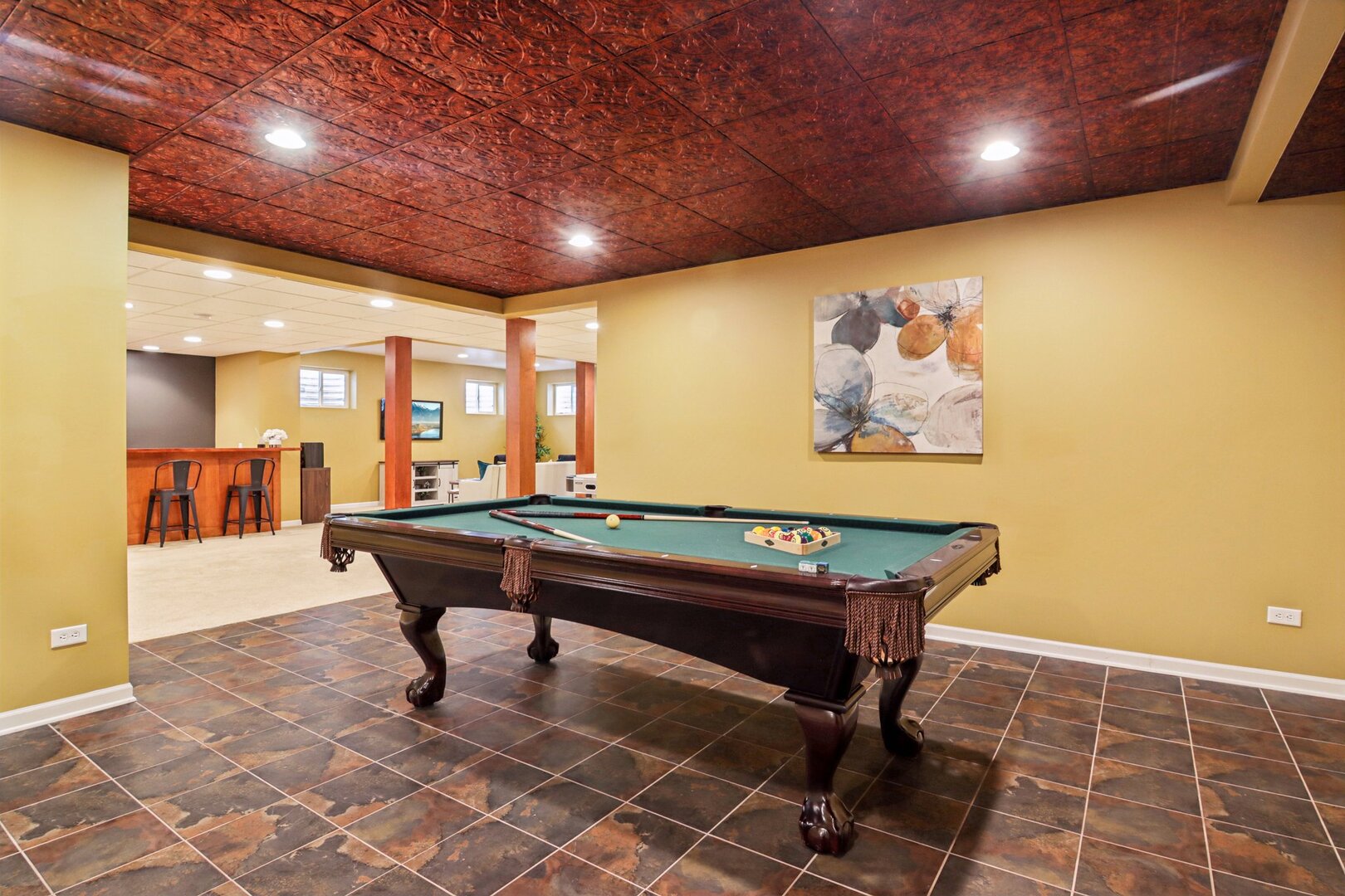 2415 Wembley Court, Gurnee, IL 60031