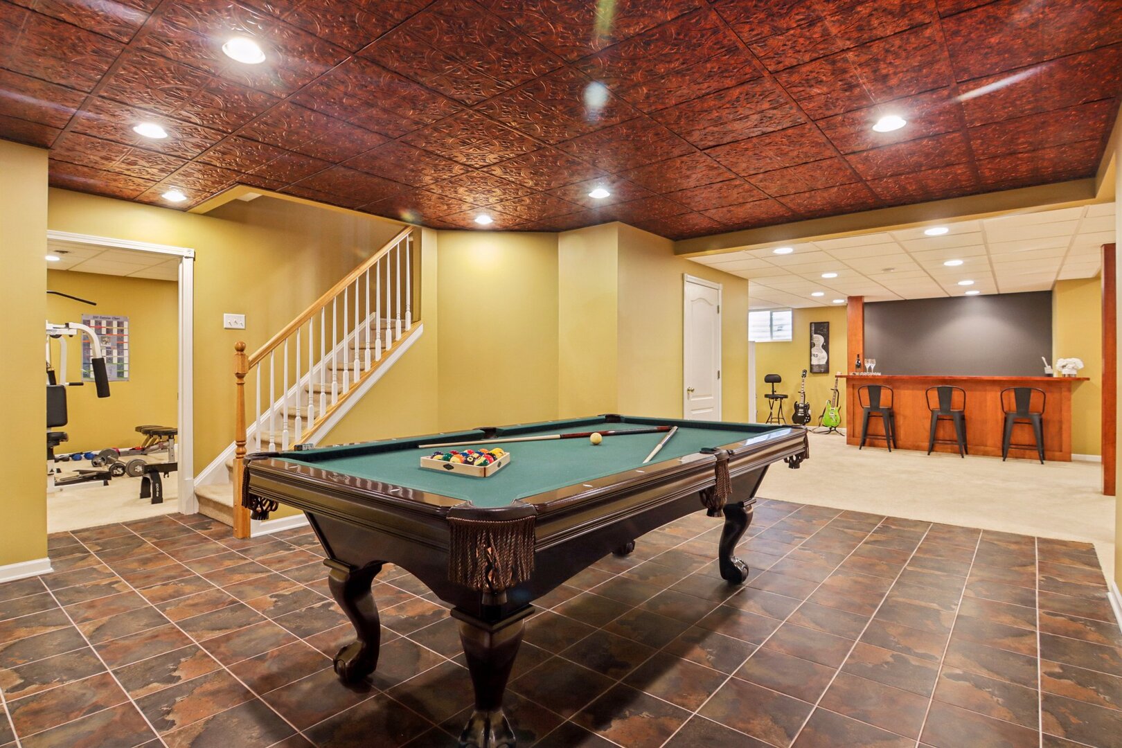 2415 Wembley Court, Gurnee, IL 60031