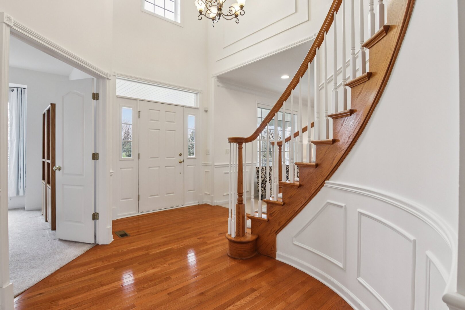 2415 Wembley Court, Gurnee, IL 60031