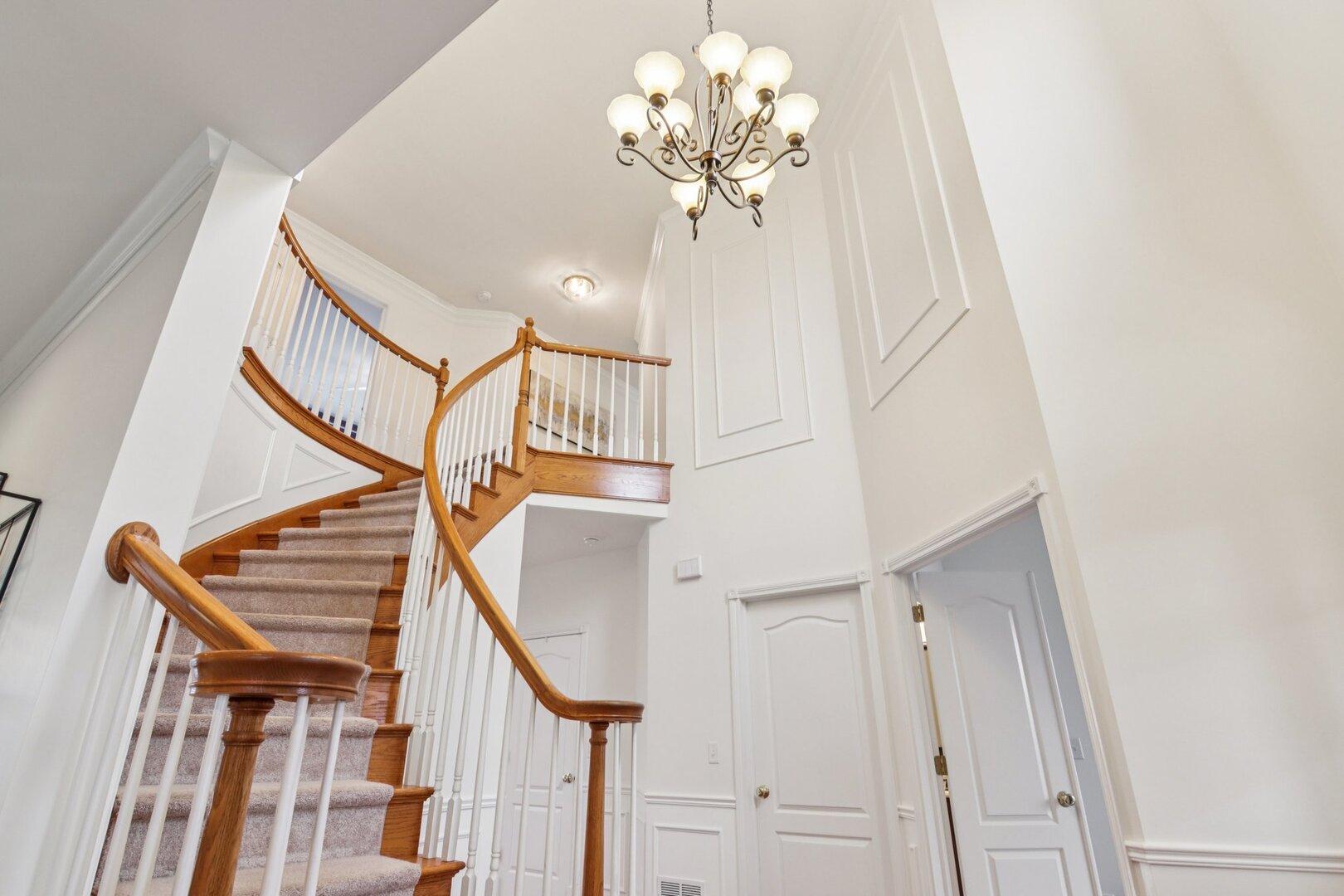 2415 Wembley Court, Gurnee, IL 60031