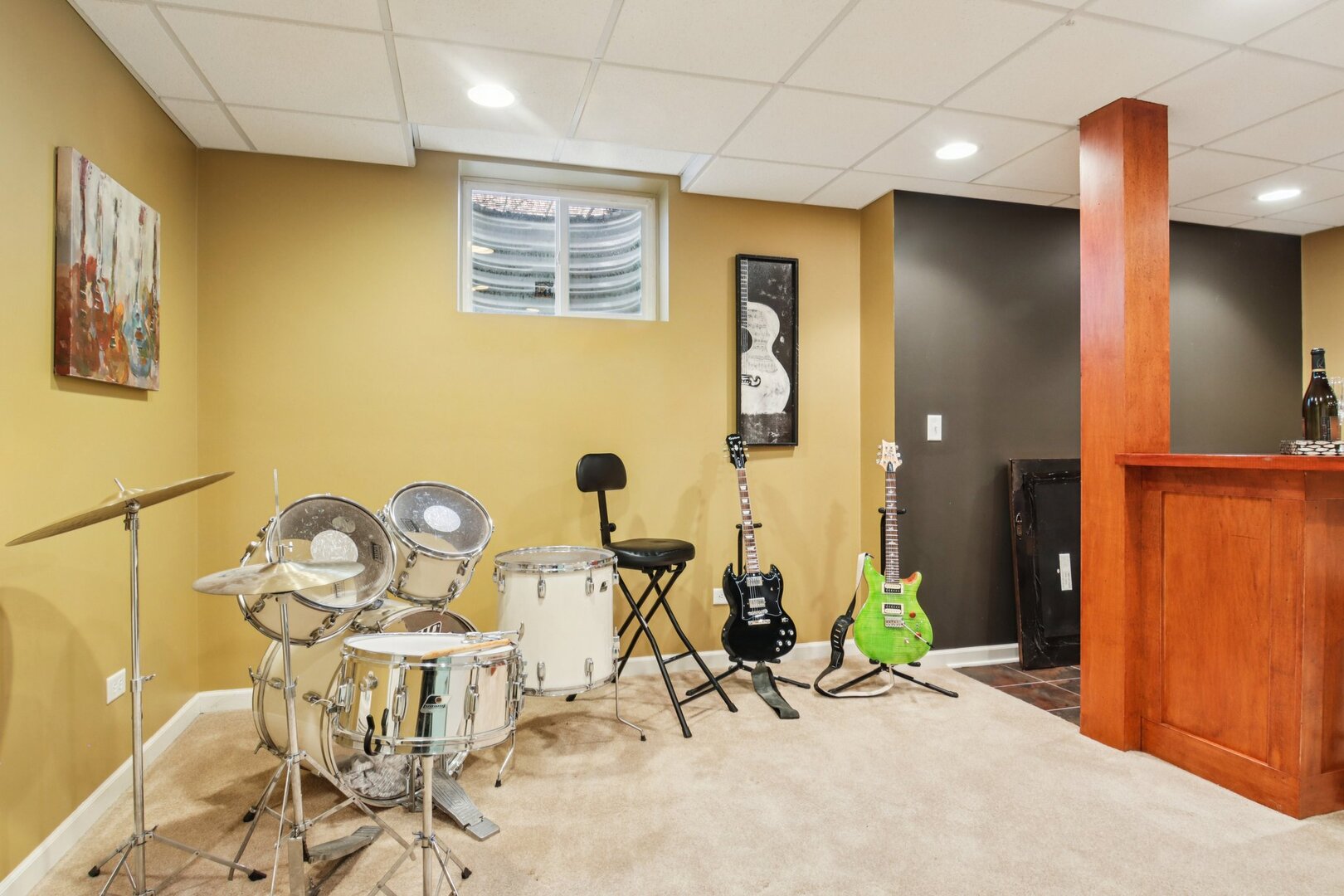 2415 Wembley Court, Gurnee, IL 60031