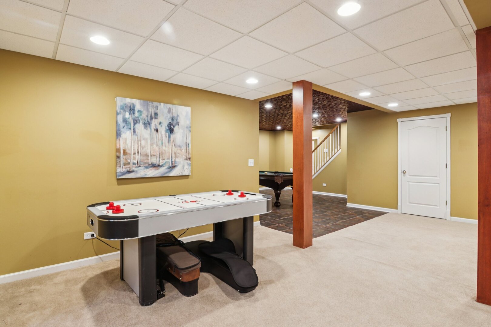 2415 Wembley Court, Gurnee, IL 60031