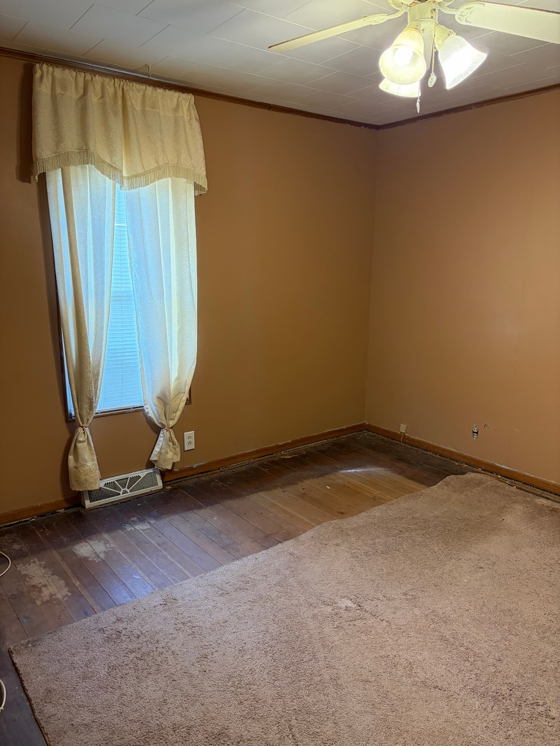 905 E North Street, Pontiac, IL 61764