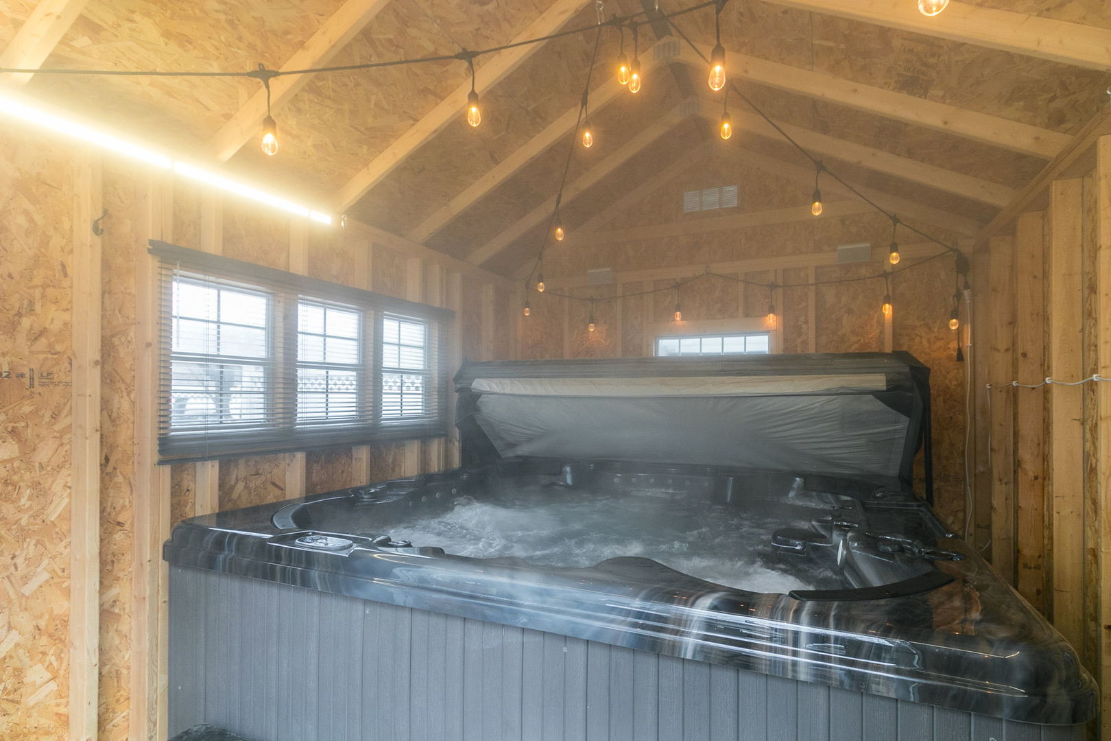 3239 Wesley Avenue, Berwyn, IL 60402