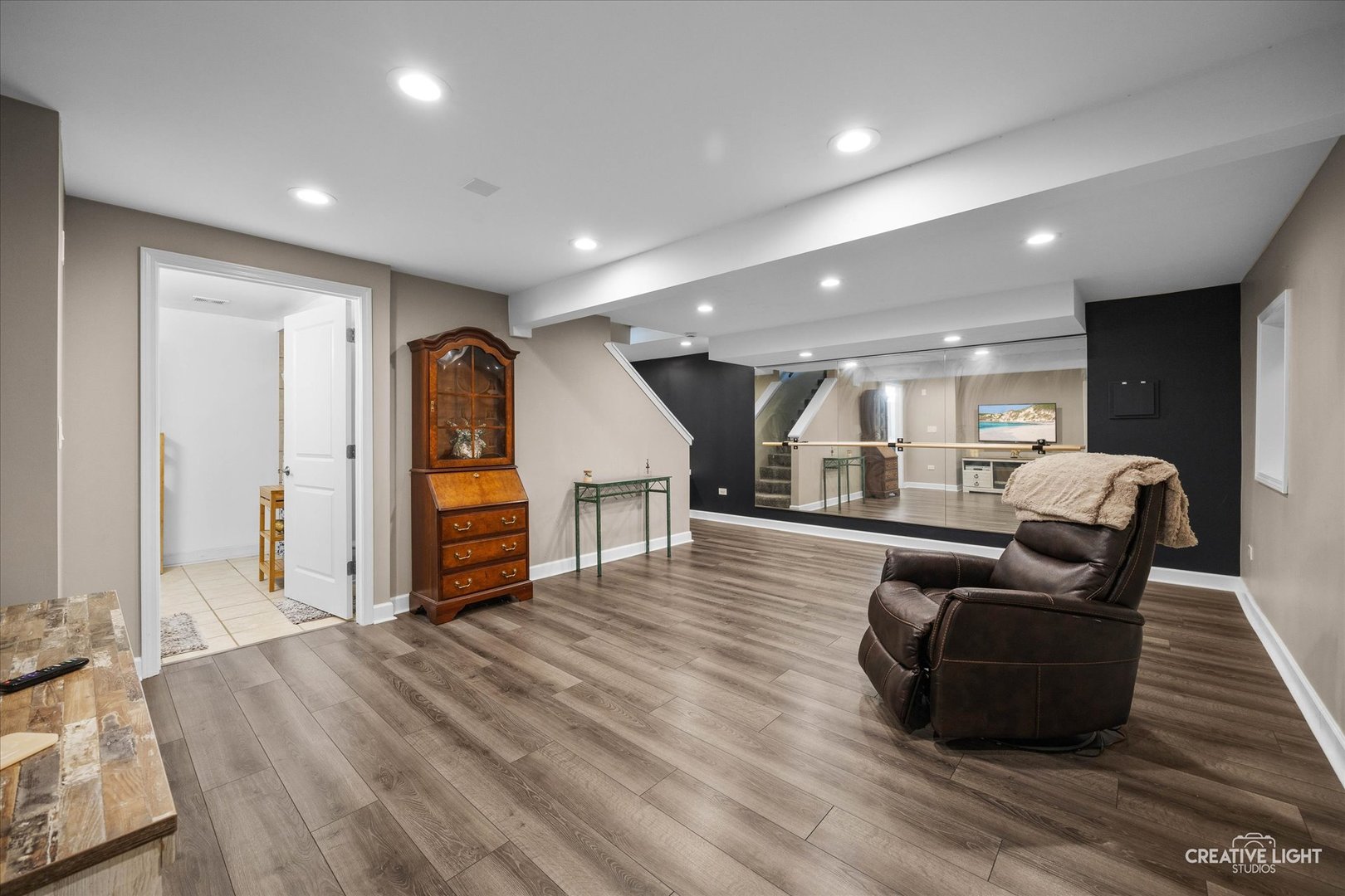 540 Waterford Drive, Oswego, IL 60543