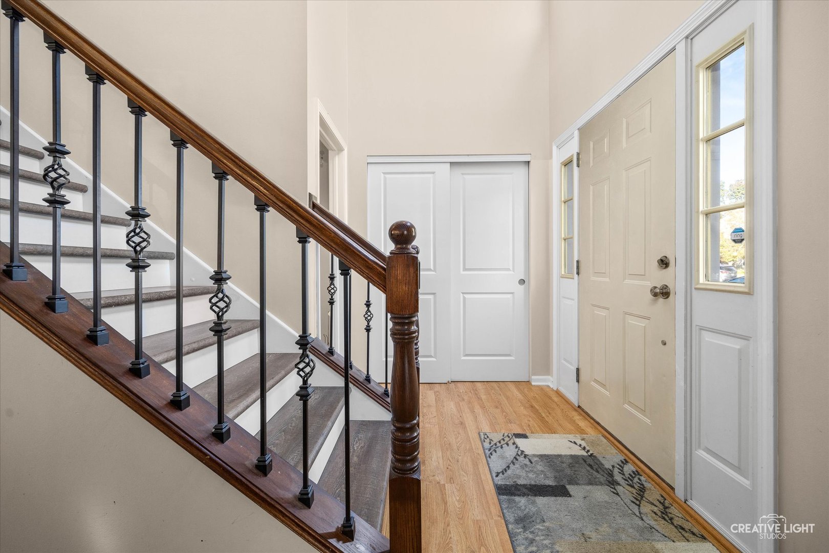 540 Waterford Drive, Oswego, IL 60543