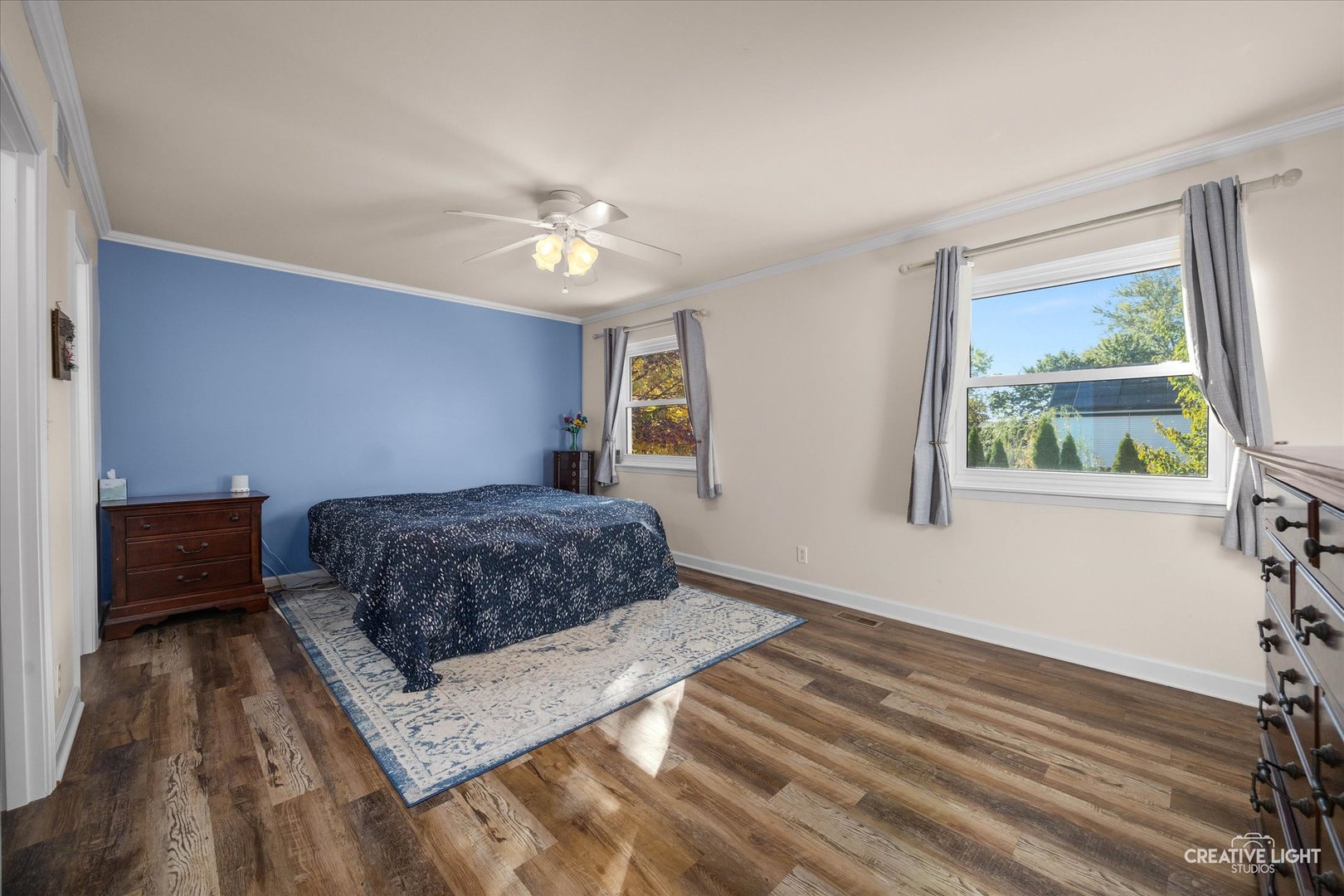 540 Waterford Drive, Oswego, IL 60543