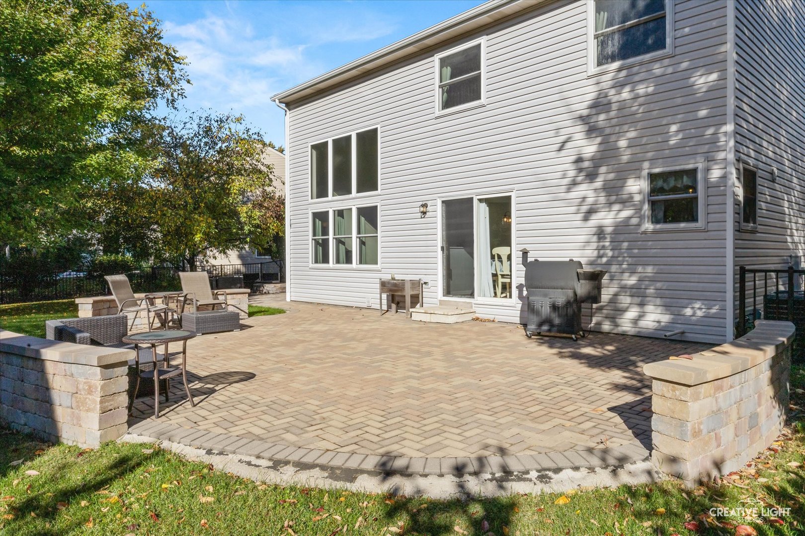 540 Waterford Drive, Oswego, IL 60543