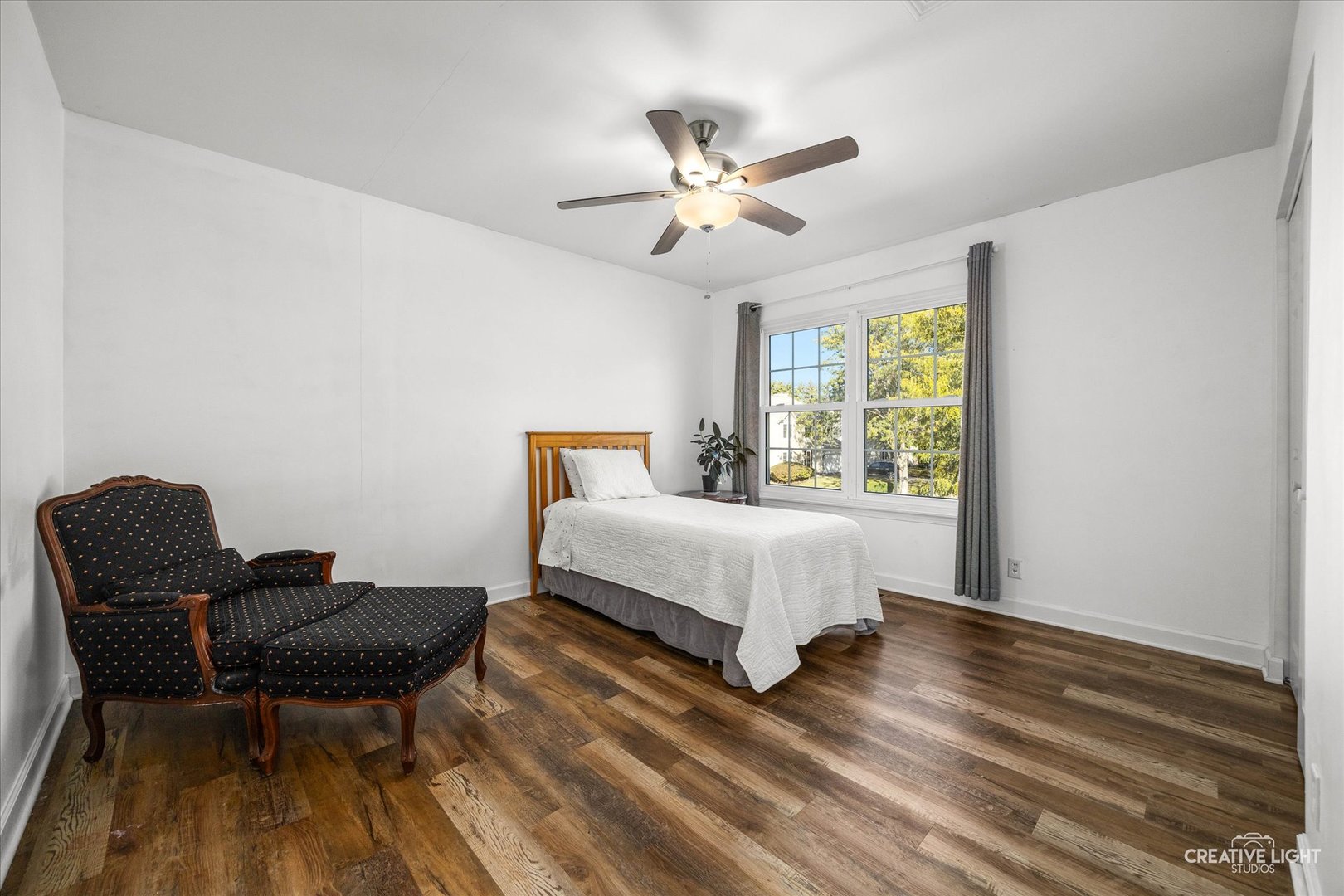 540 Waterford Drive, Oswego, IL 60543