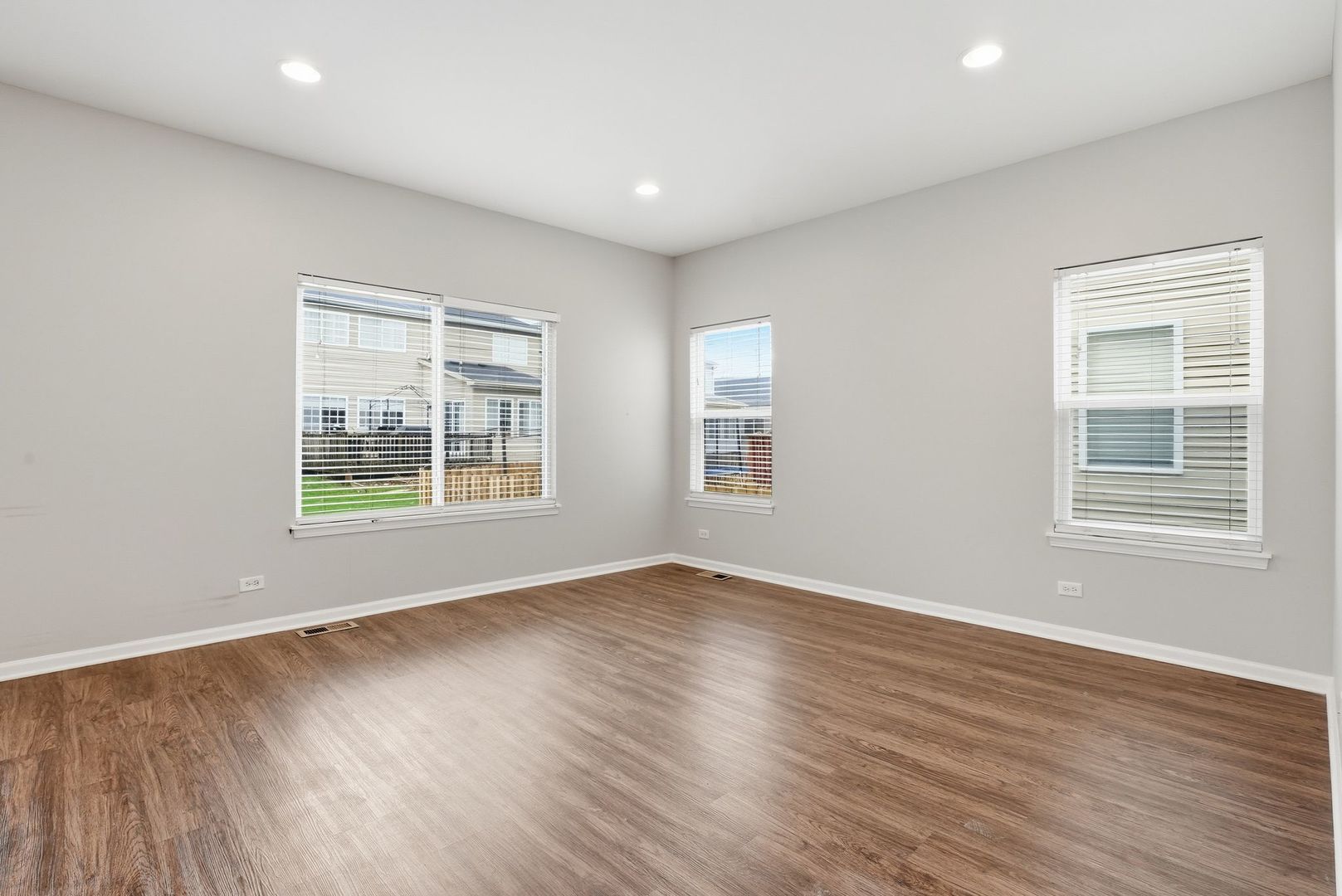 2647 PECOS Circle, Montgomery, IL 60538