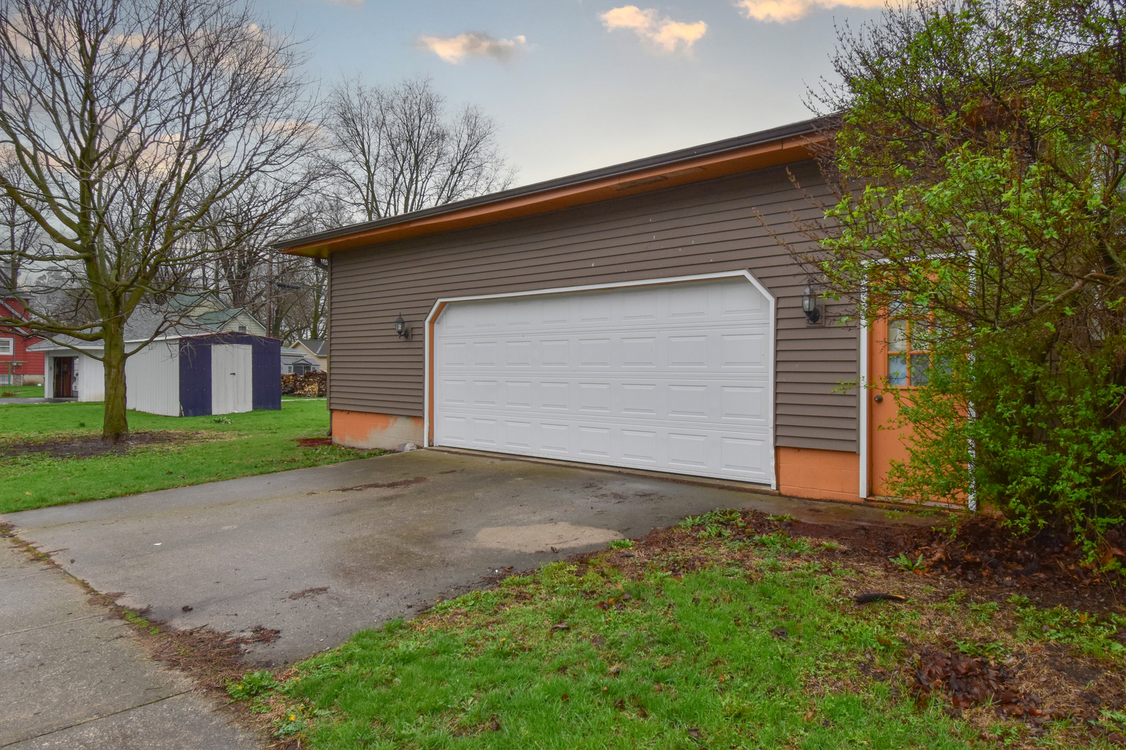 310 N 1st Street, Fairbury, IL 61739