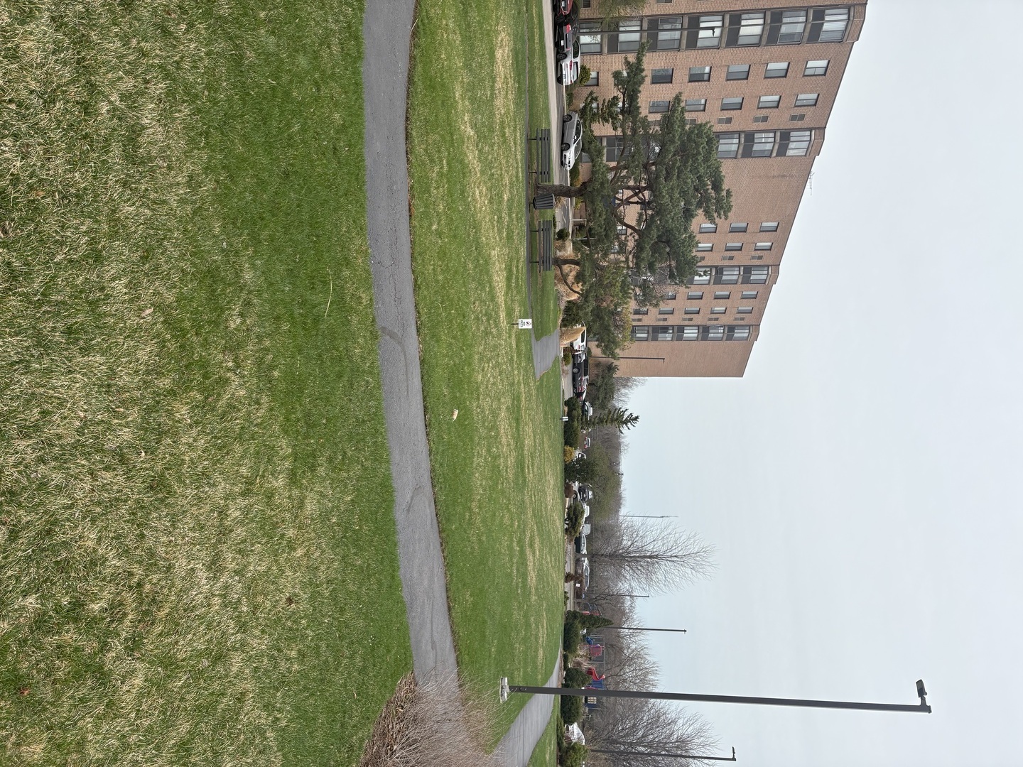 637 E Woodland Park Avenue #611, Chicago, IL 60616