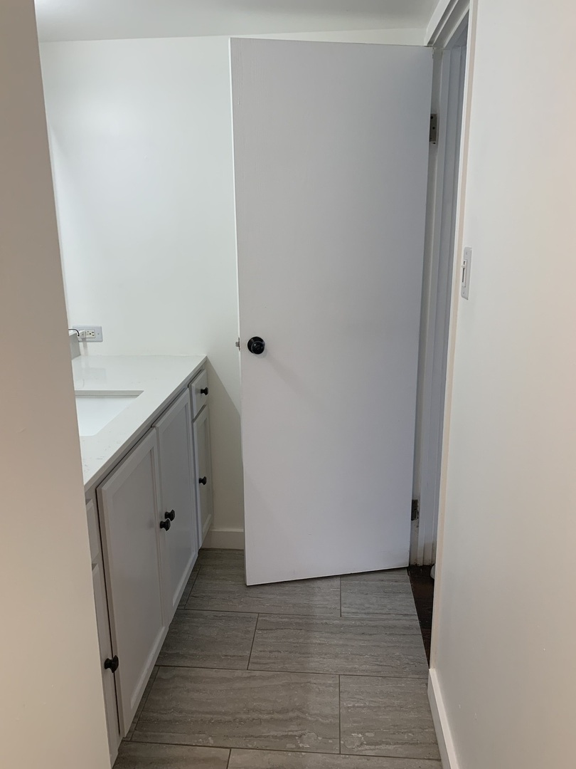 637 E Woodland Park Avenue #611, Chicago, IL 60616